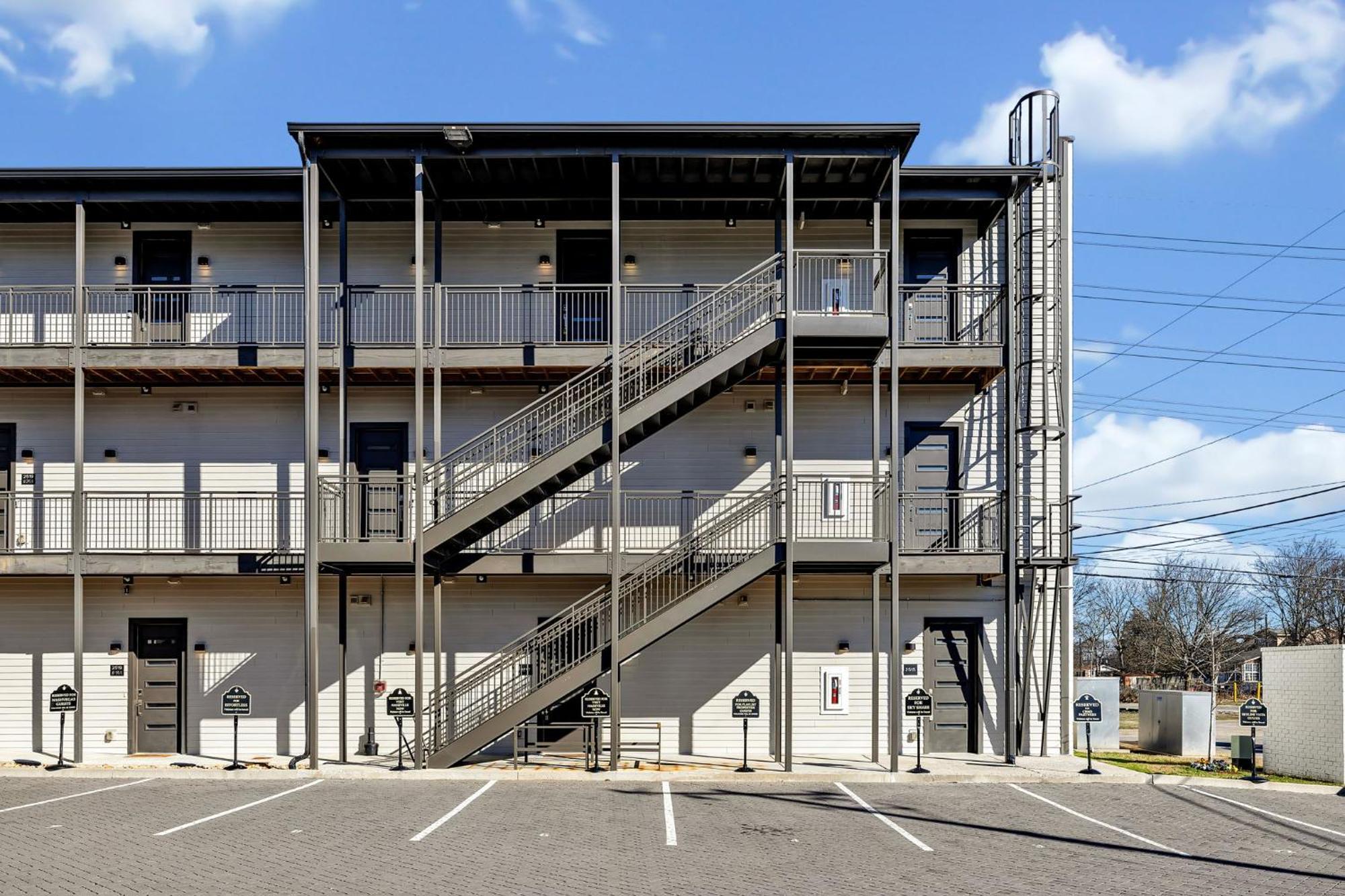 Holiday home The Outlaw In Downtown By Nautical Nashville