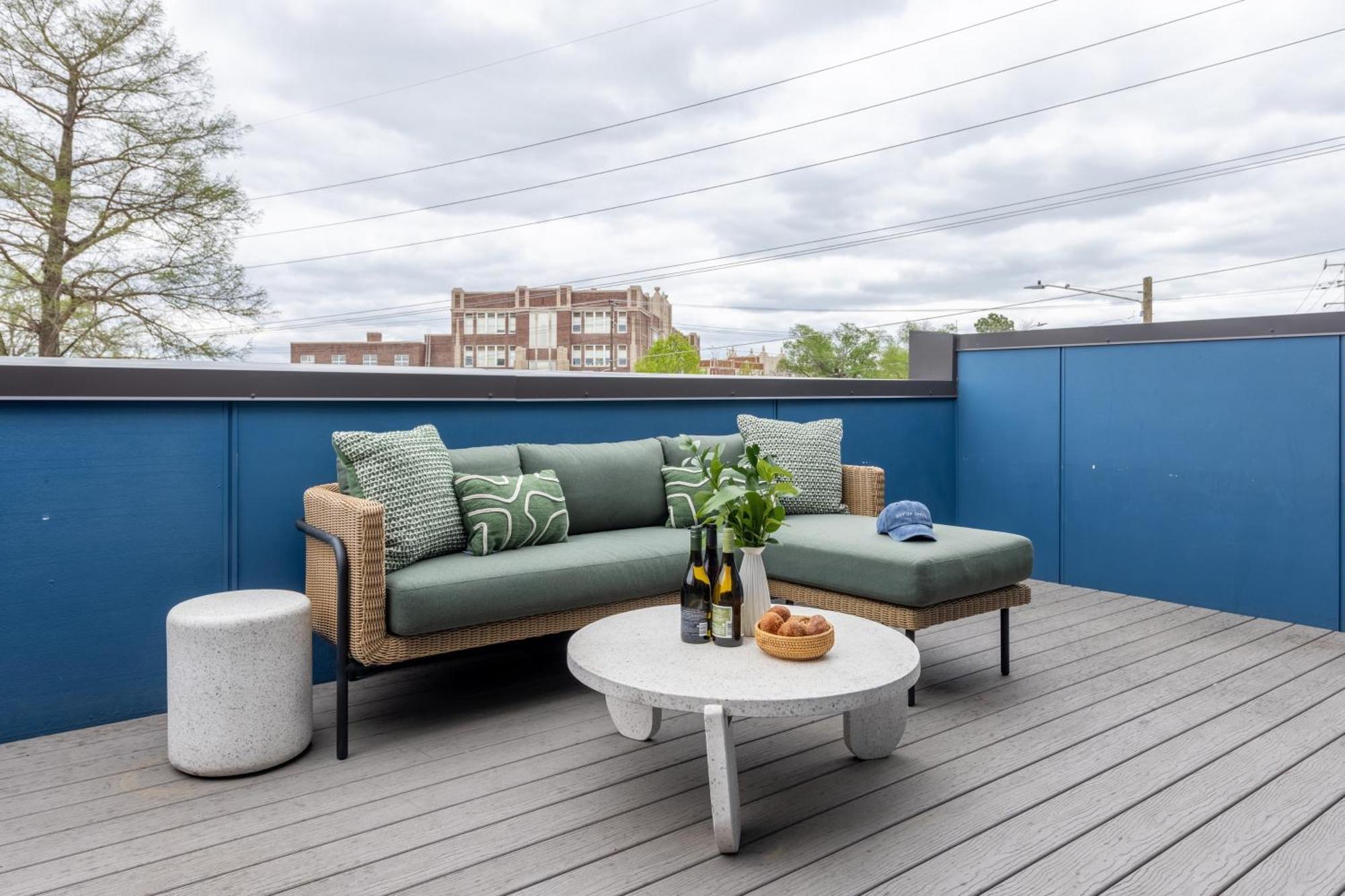 Outrider 1020 By Avantstay 5 Minutes To Broadway Downtown