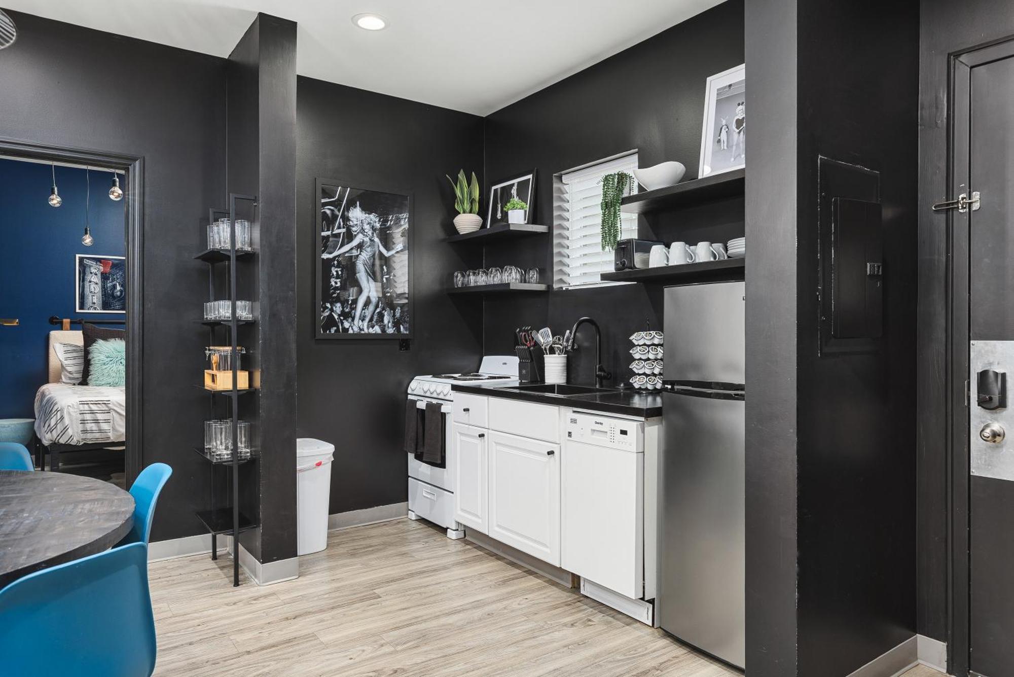 Apartment 8 Beds 4 Bedroom Walk To Restaurants, Bars And Coffee Nashville