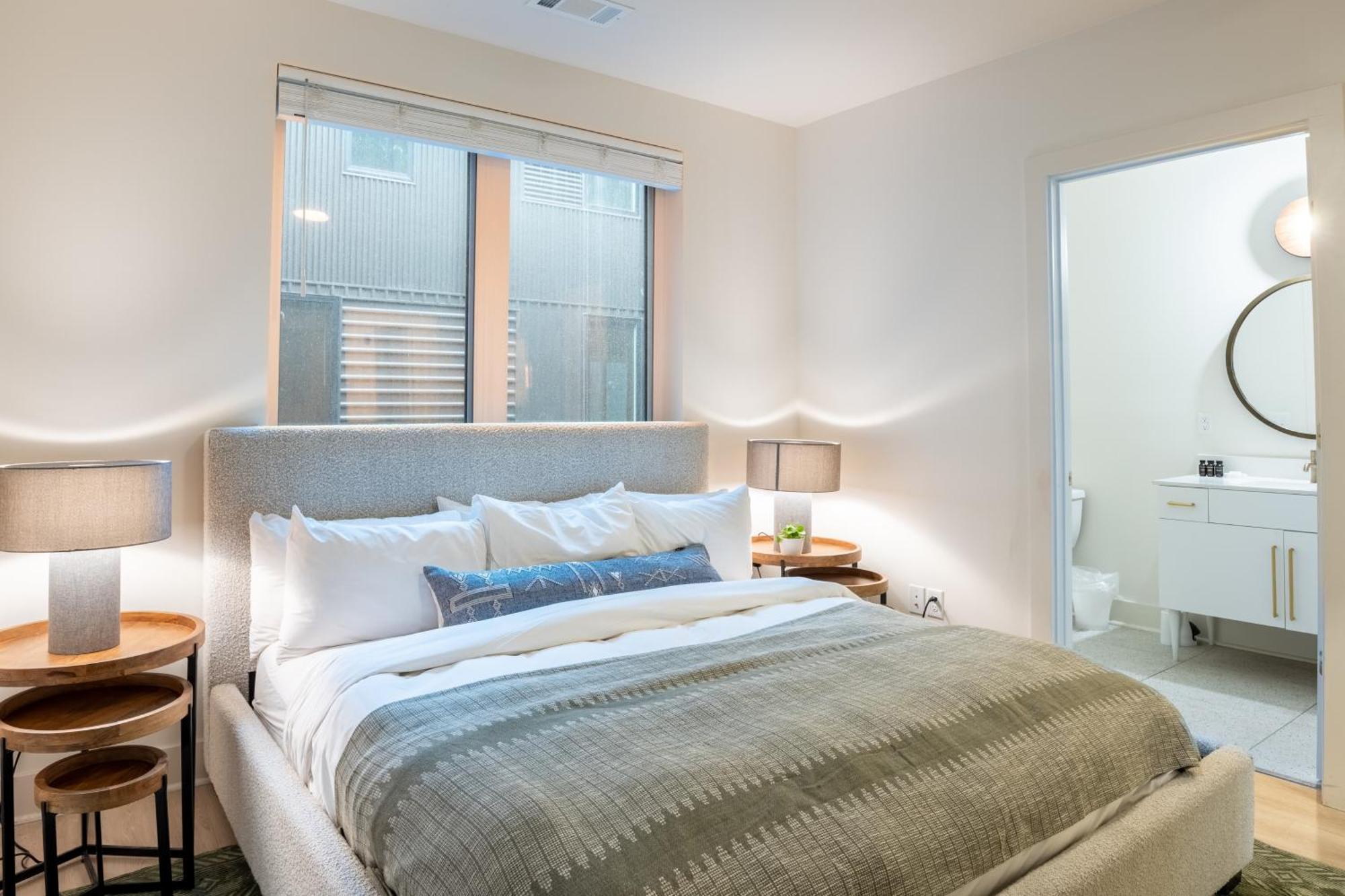 Outrider 101 By Avantstay Near Downtown Broadway Private Balcony