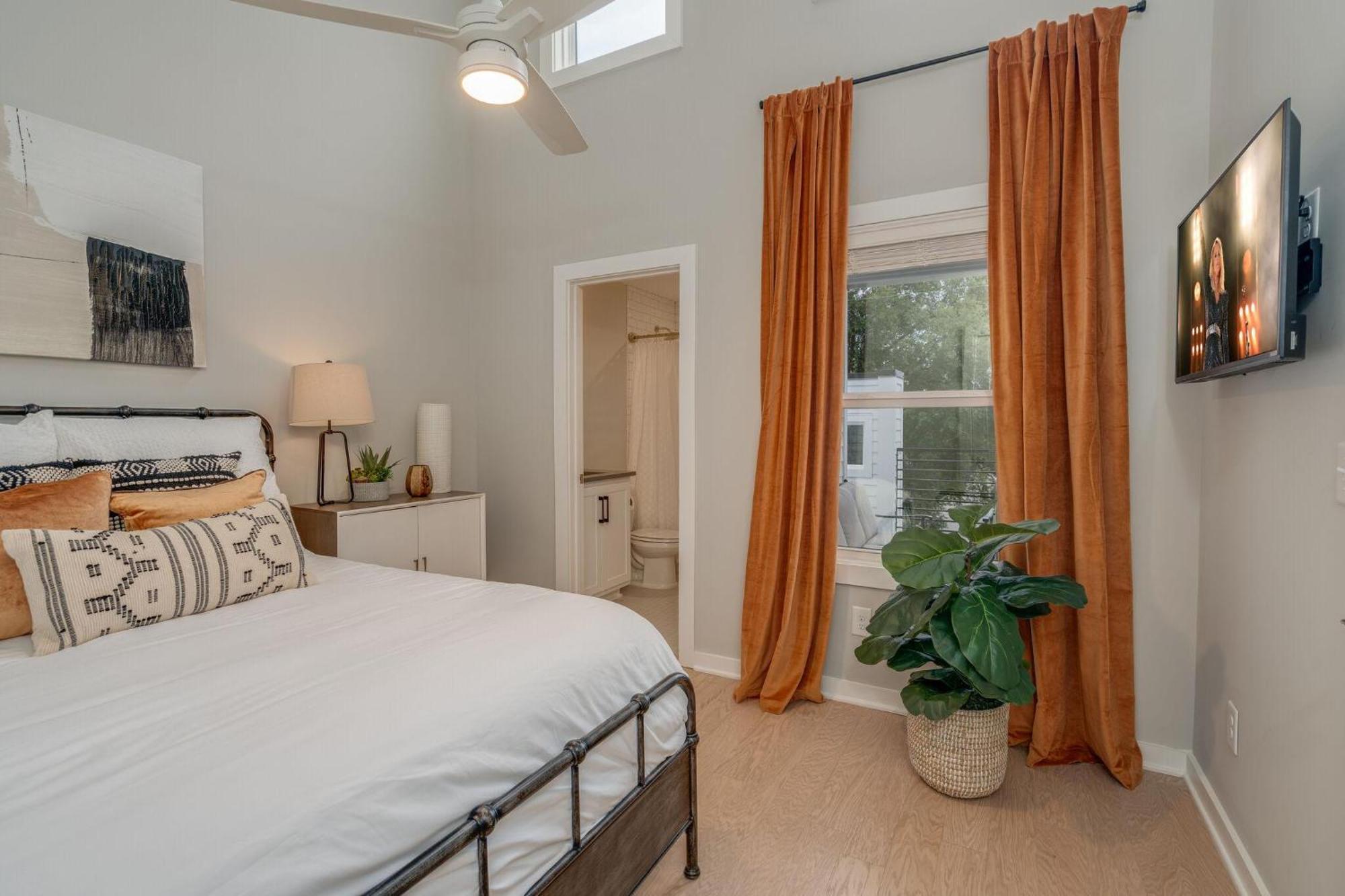 Holiday home - 1308 Montgomery Ave Unit 2