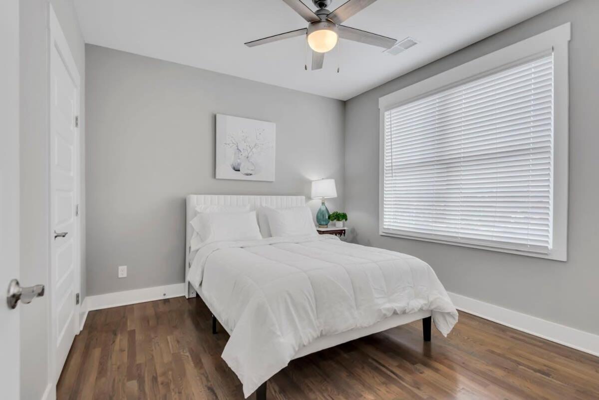 Modern Nations - Walkable - 5 Mi Downtown Holiday home *