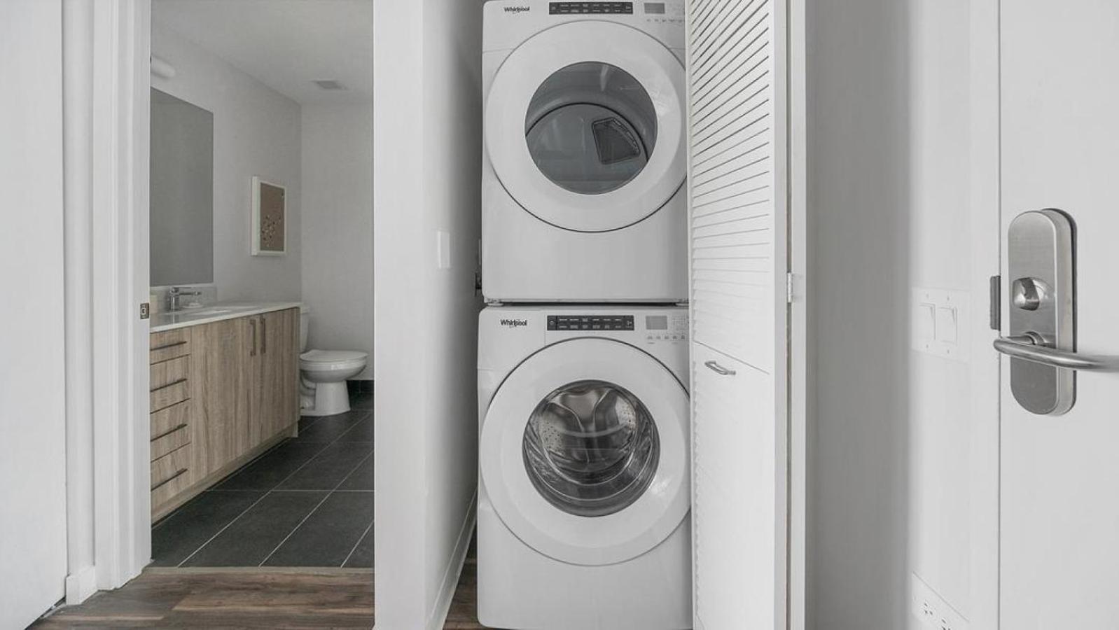 Landing Modern With Amazing Amenities * Nashville