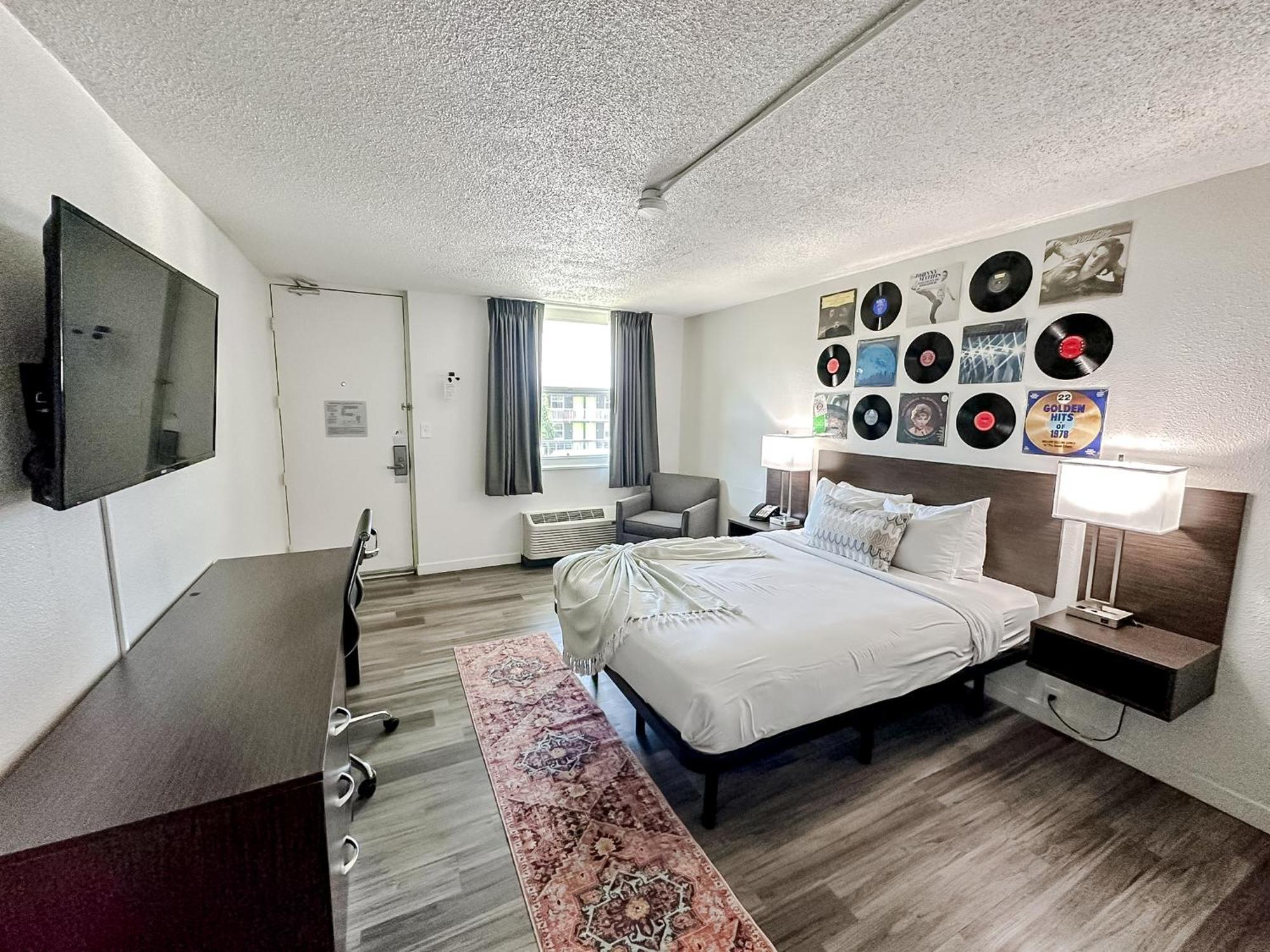 Sleepover Apartment *