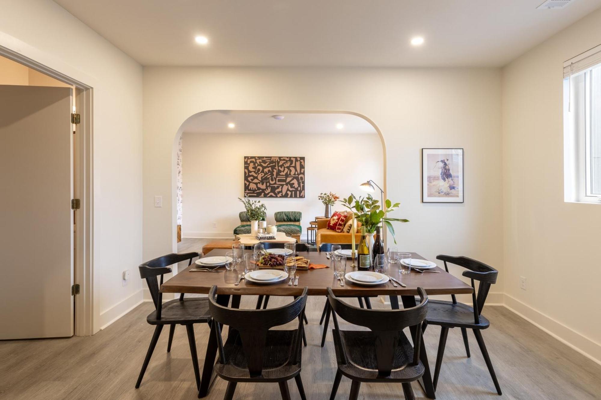 Outrider 108 By Avantstay Chic 4bdr 5mins To Broadway Downtown *