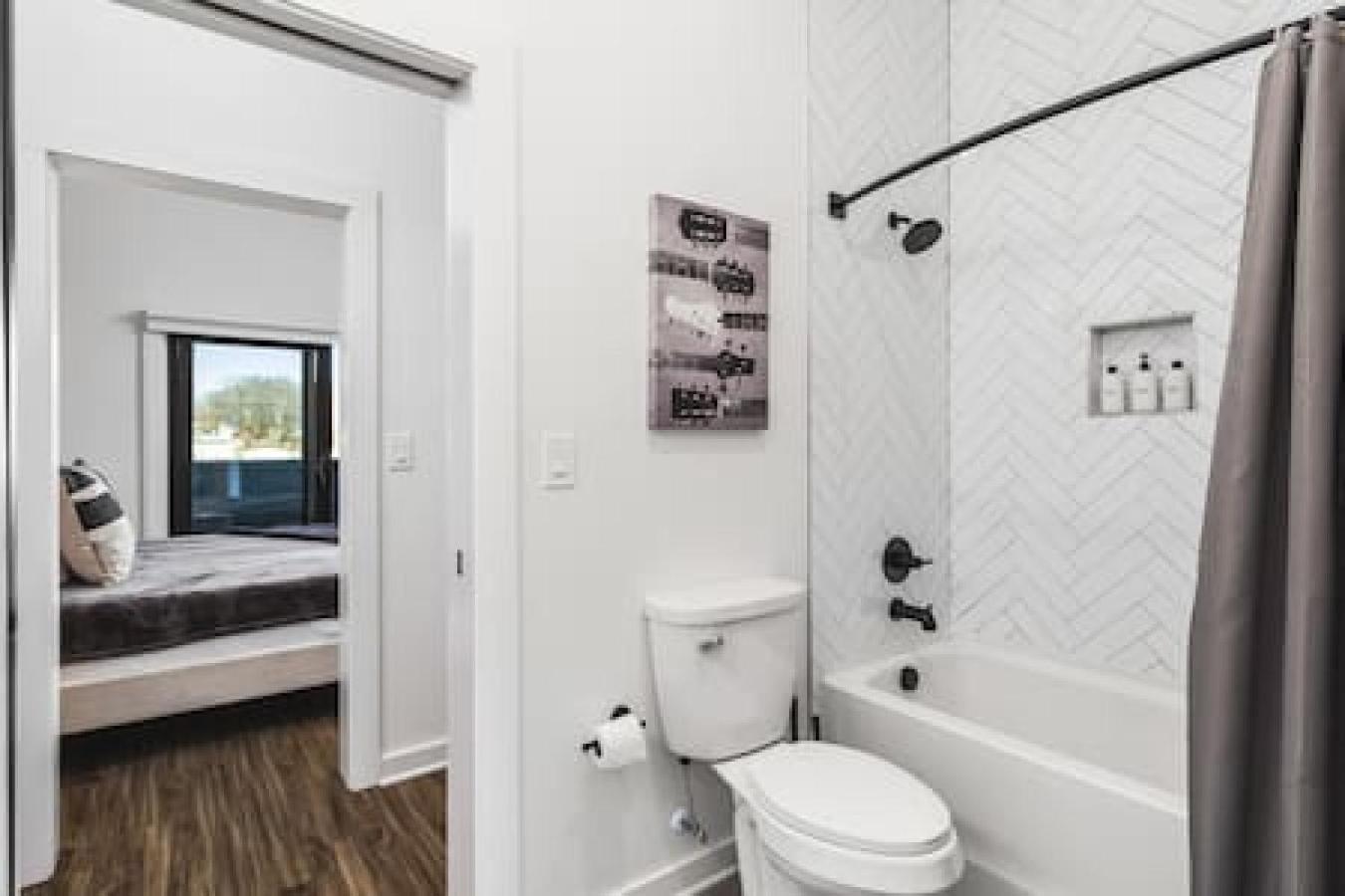 Holiday home Gorgeous East House With 9 Beds, Garage, Rooftop Patio Nashville