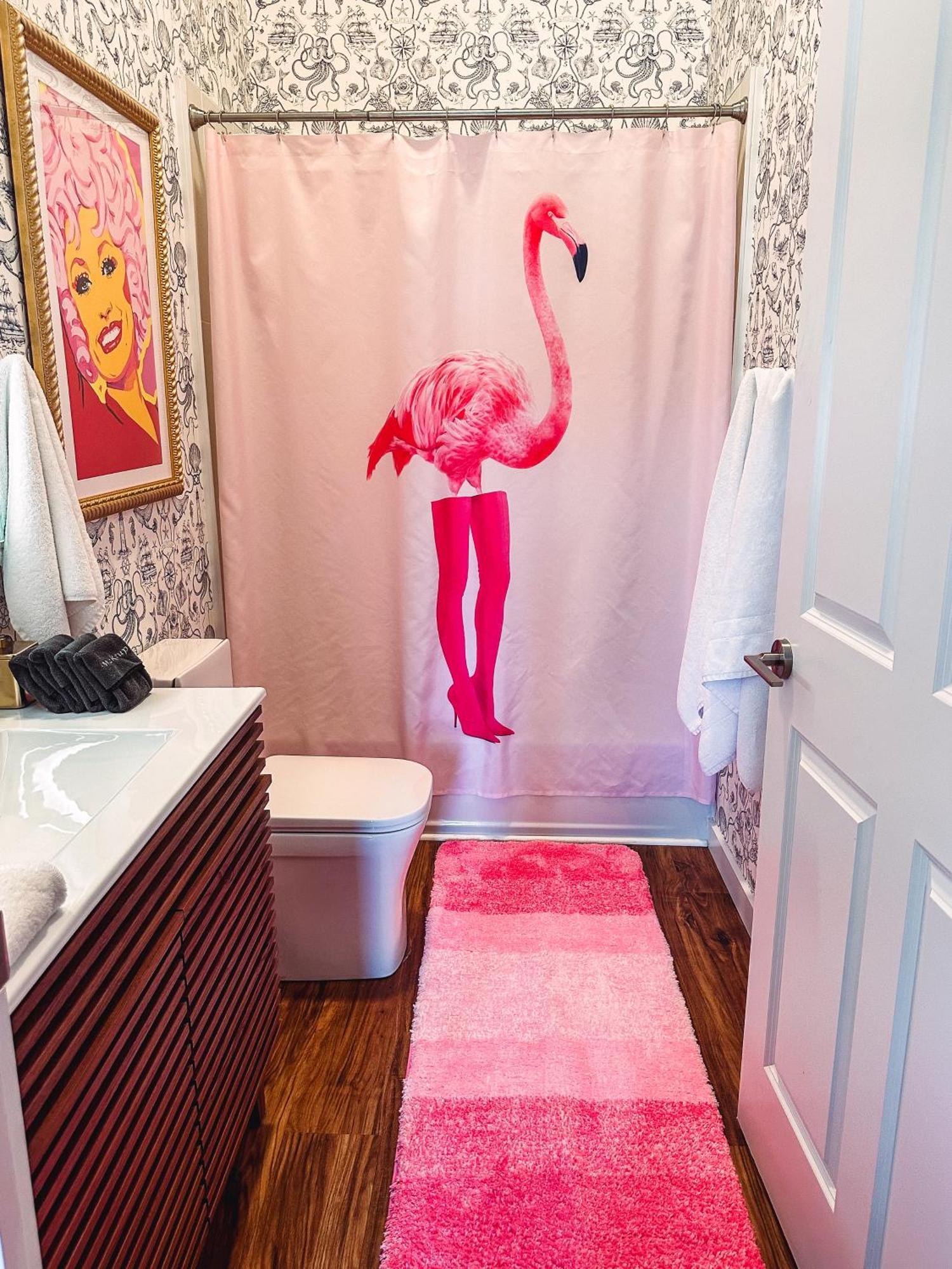 Dolly's Yacht Club - Cozy Retreat Near Broadway