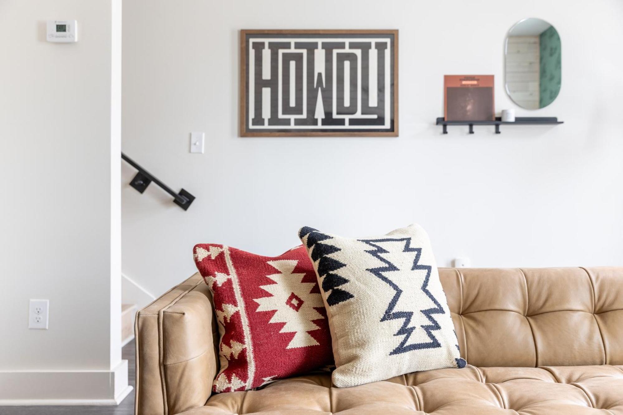 Outrider 1014 By Avantstay Private Balcony Minutes To Broadway Downtown