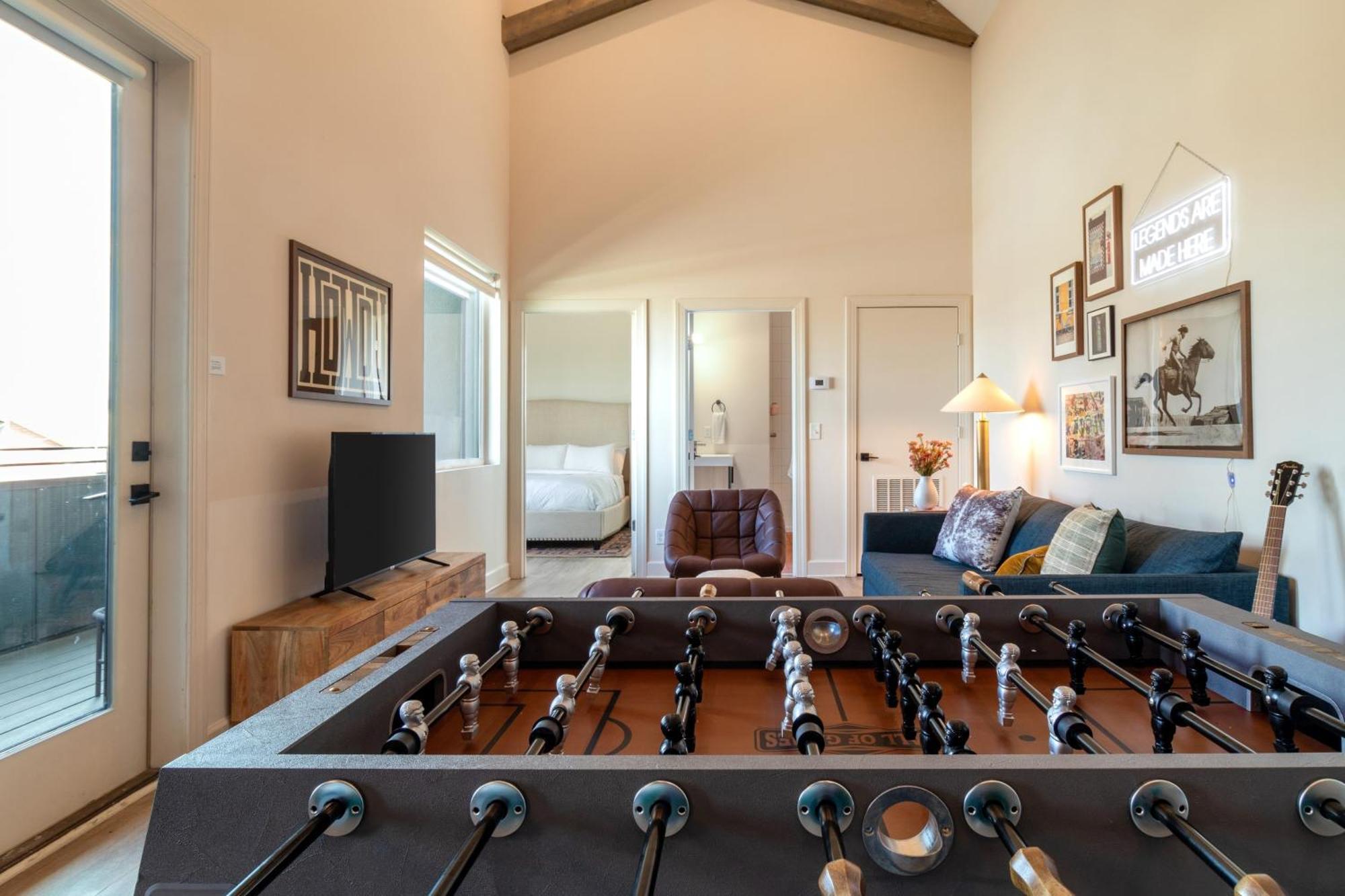 Conway B202 By Avantstay Stylish 2bdr In Downtown 5 Mins To Broadway *