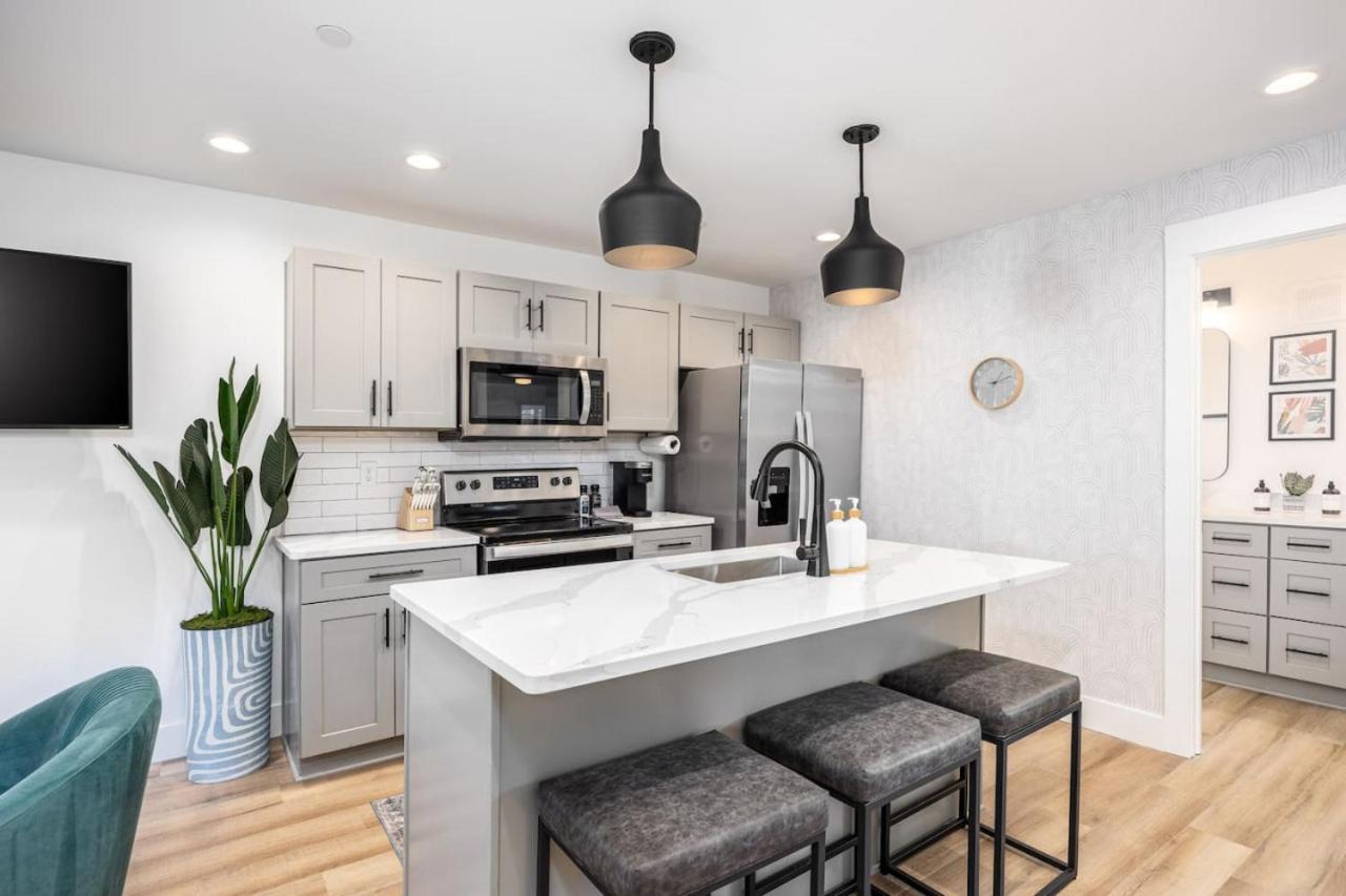 Apartment Stunning 2 Bedroom, 3 Beds In Hillsboro Village - Walk To Restaurants *