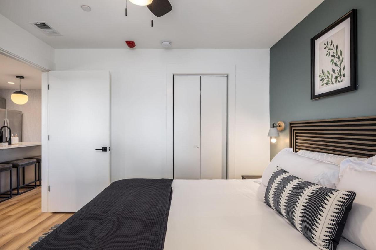 Apartment Tranquil 3 Beds 2 Bedroom - Walk To Grocery, Restaurants *