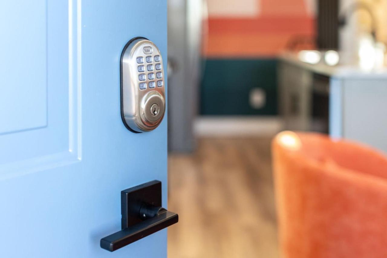 Apartment Walk To Hillsboro Village, Close To Vanderbilt, 3 Miles To Downtown Nashville