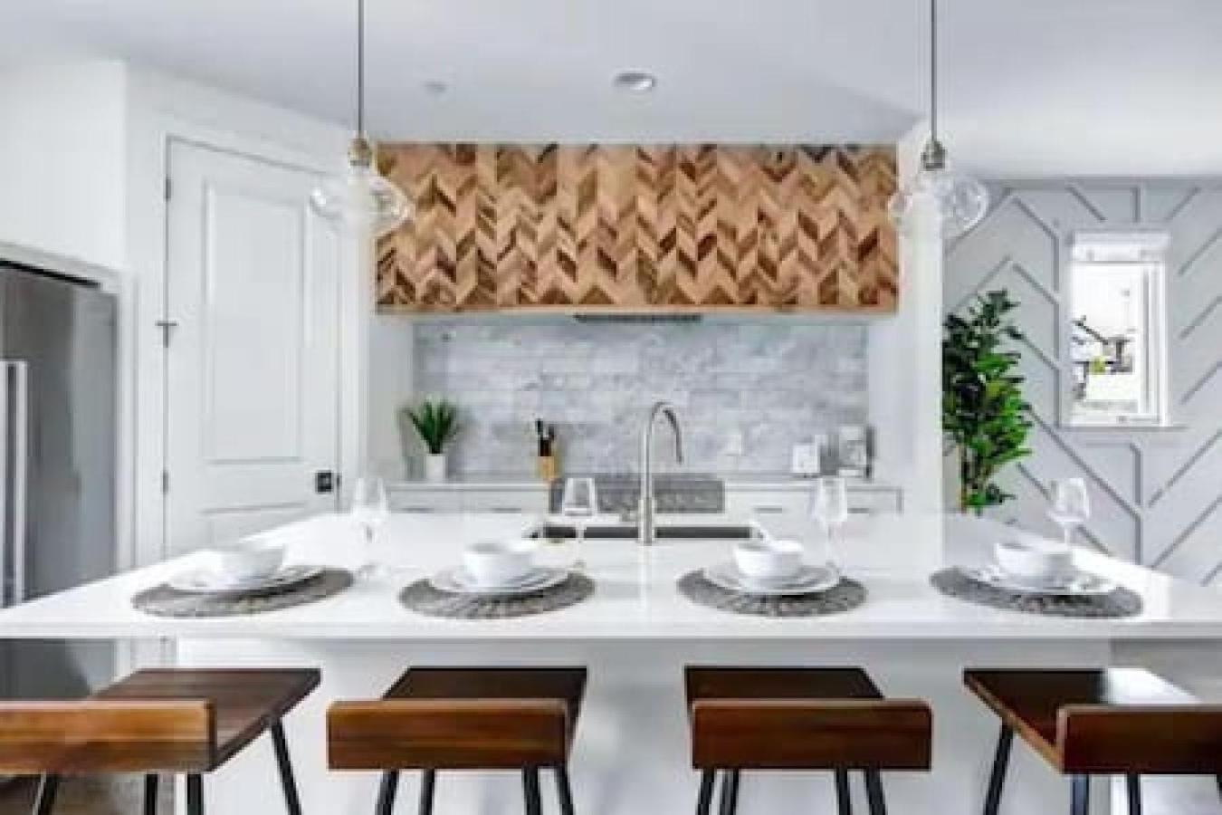 Upscale With Patio Walk To 12 South And Belmont Holiday home Nashville