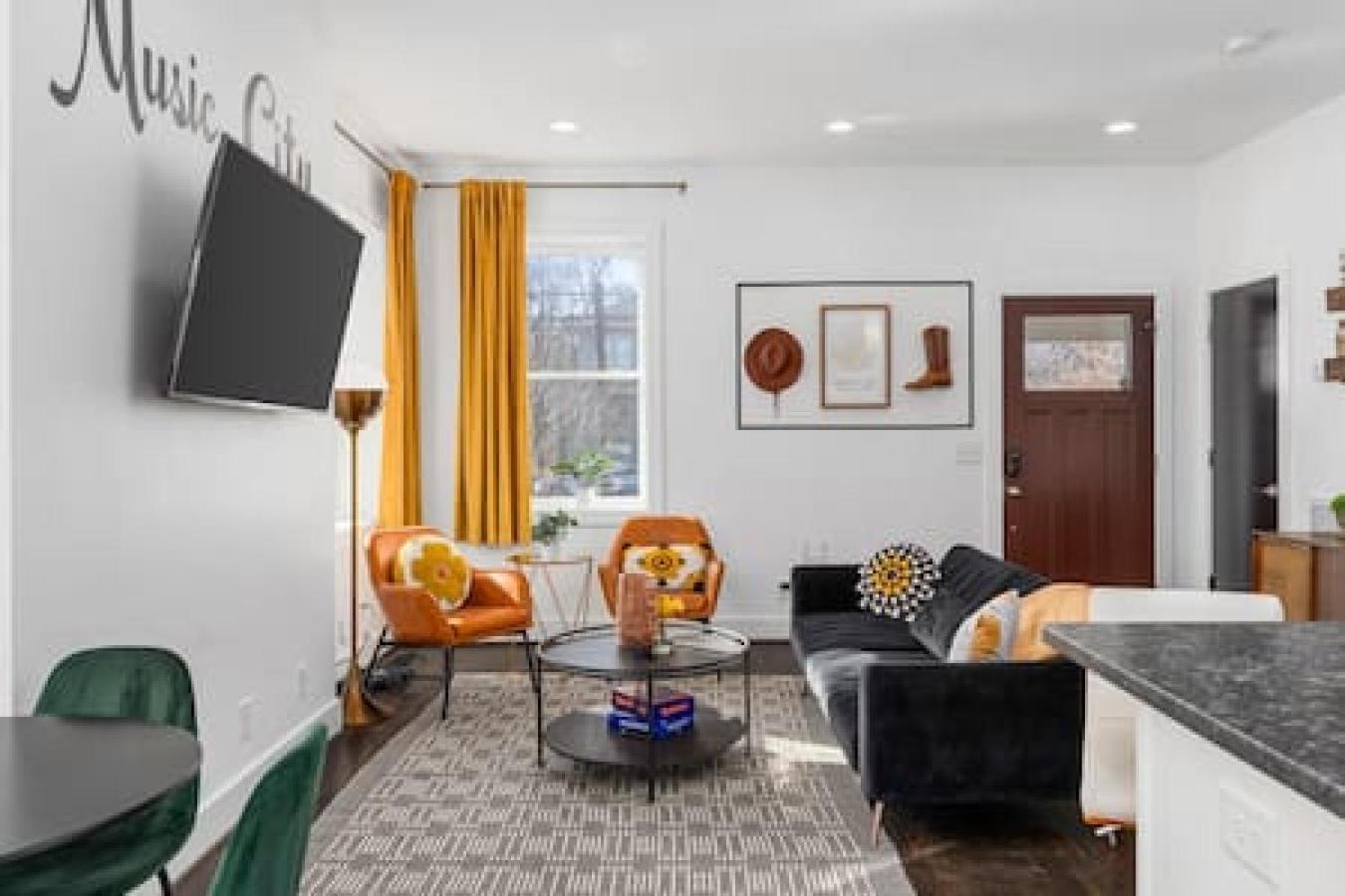 In The Heart Of 12 South & Belmont, 3 Miles To Downtown Holiday home *