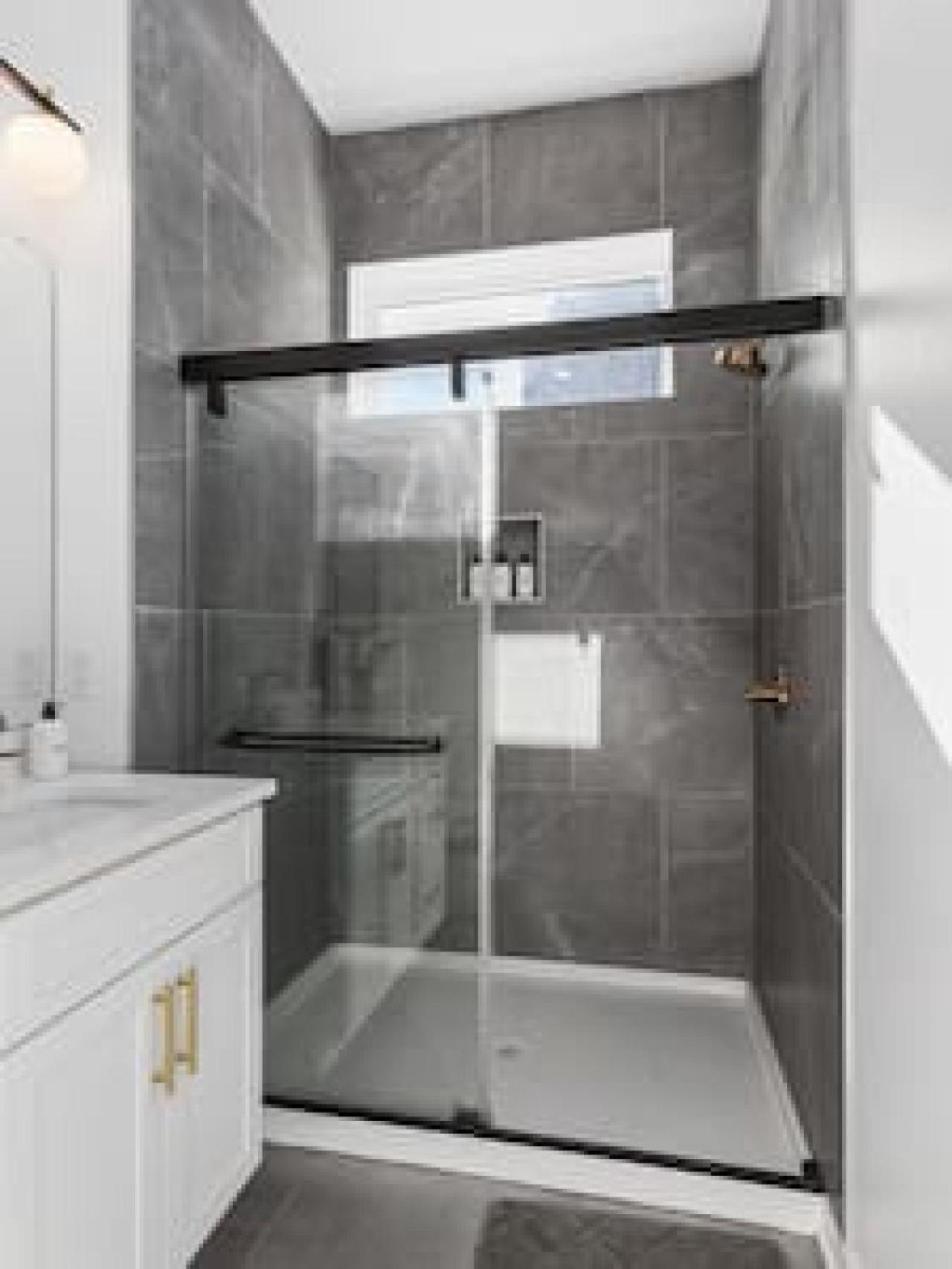 Large Patio, Rooftop Deck And Garage, 3 Miles To Broadway Holiday home *