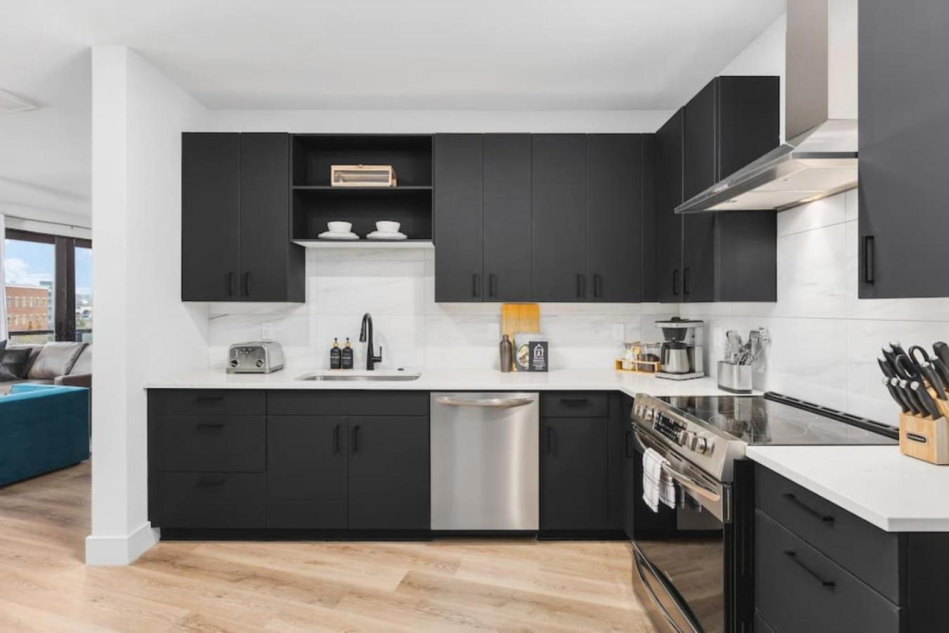 Premium 2 Bedroom, 4 Bed With Huge Wrap Around Patio *