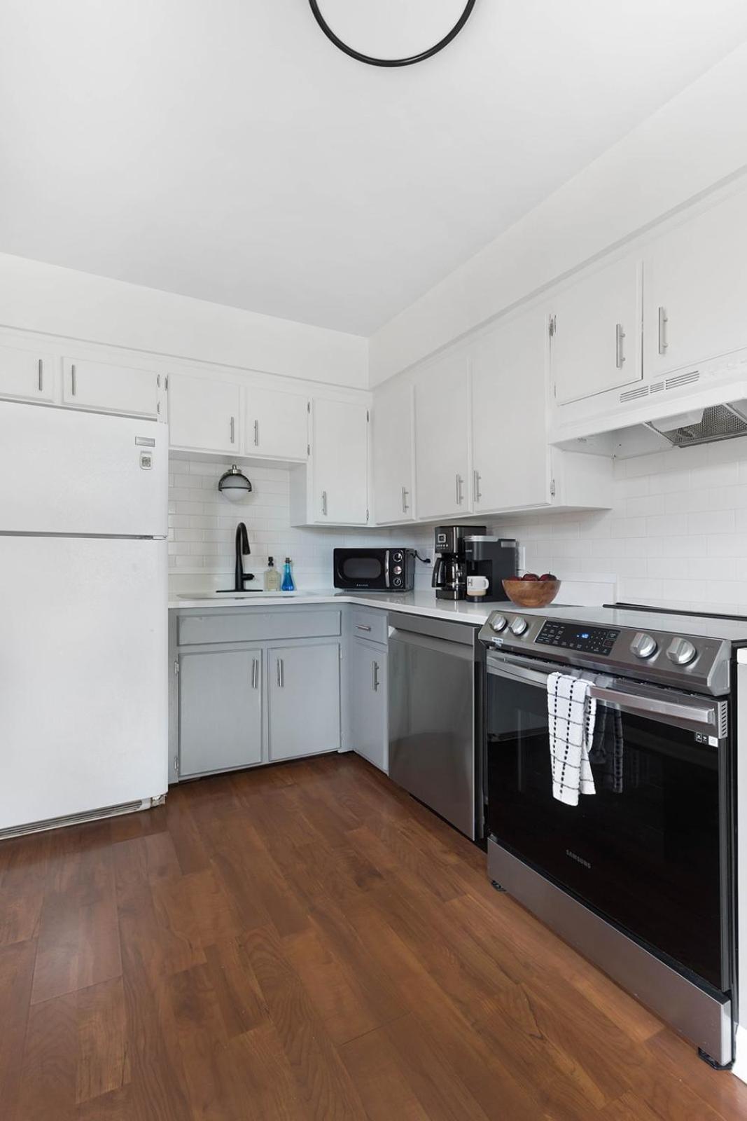 The White - 2 Bedroom - Heart Of