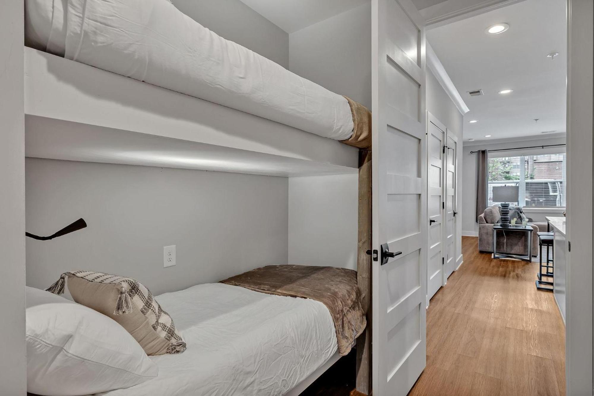 Holiday home Melrose Mezzo - 5 Mins To Broadway - Rooftop *