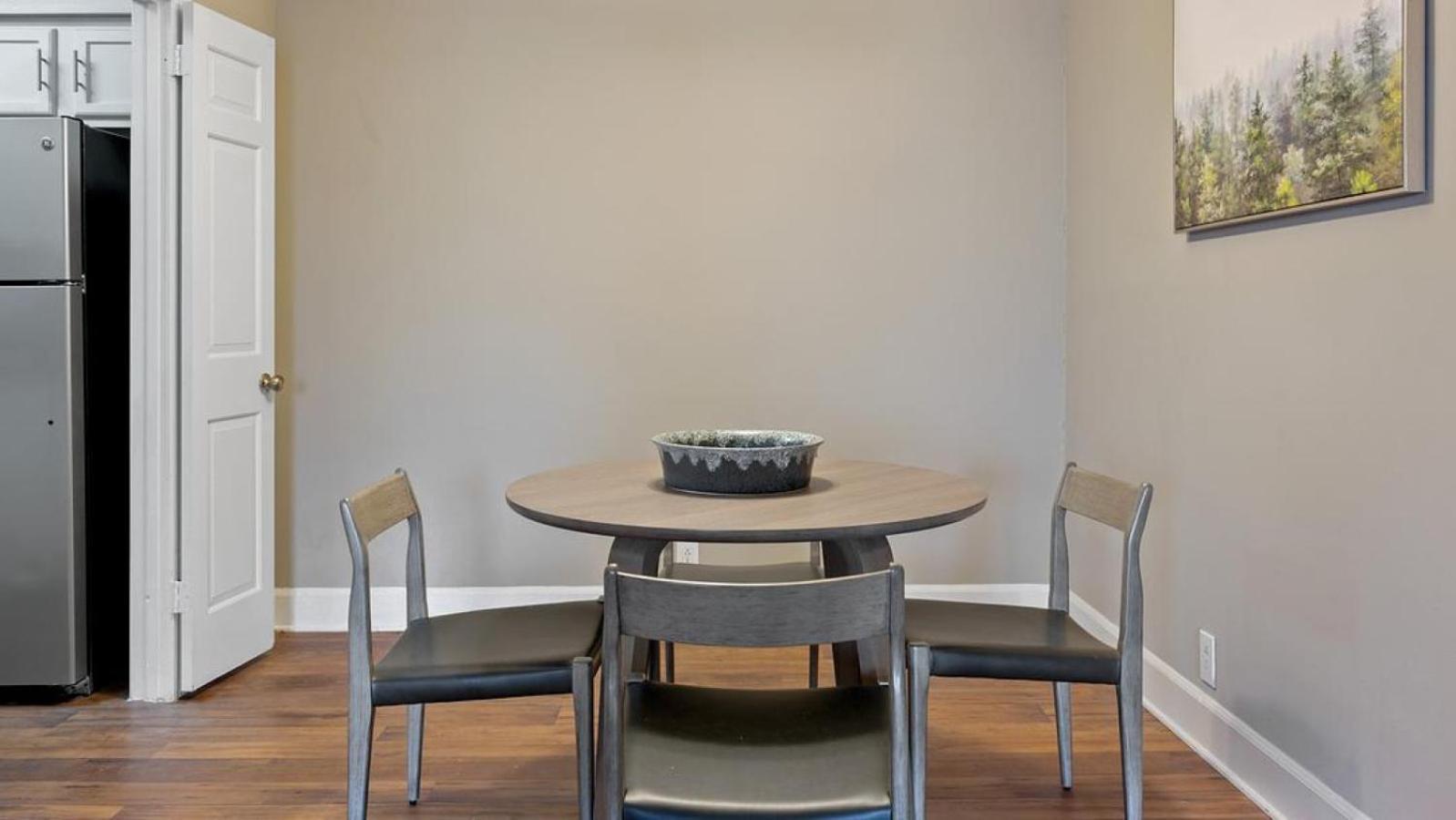 Landing Modern With Amazing Amenities Nashville