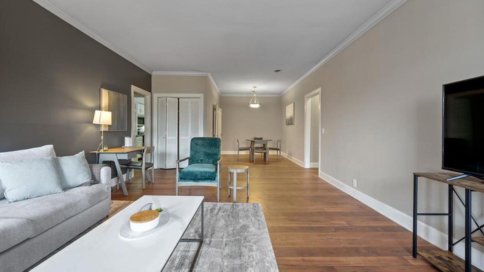 Landing Modern With Amazing Amenities Nashville