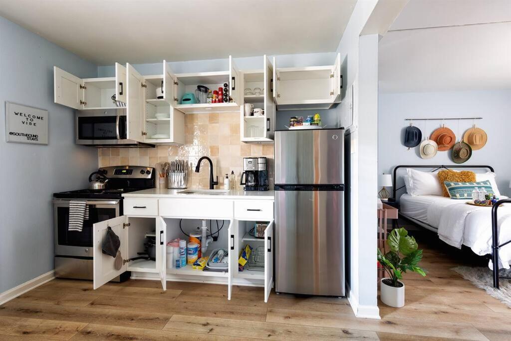 Southbound - Vibe Apartment