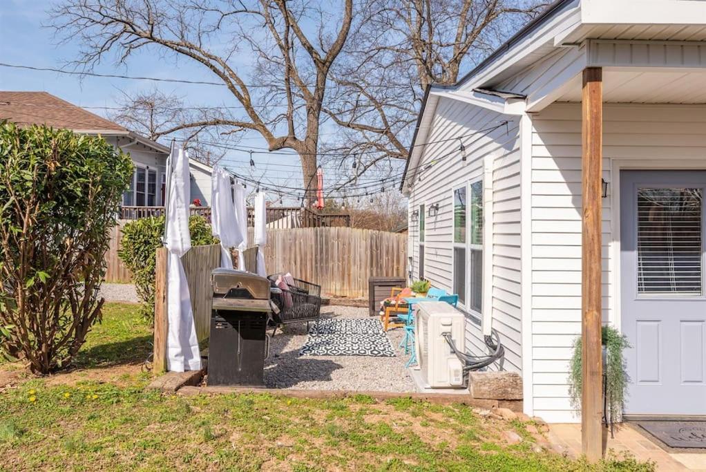 Southbound - Little House Chalet Nashville
