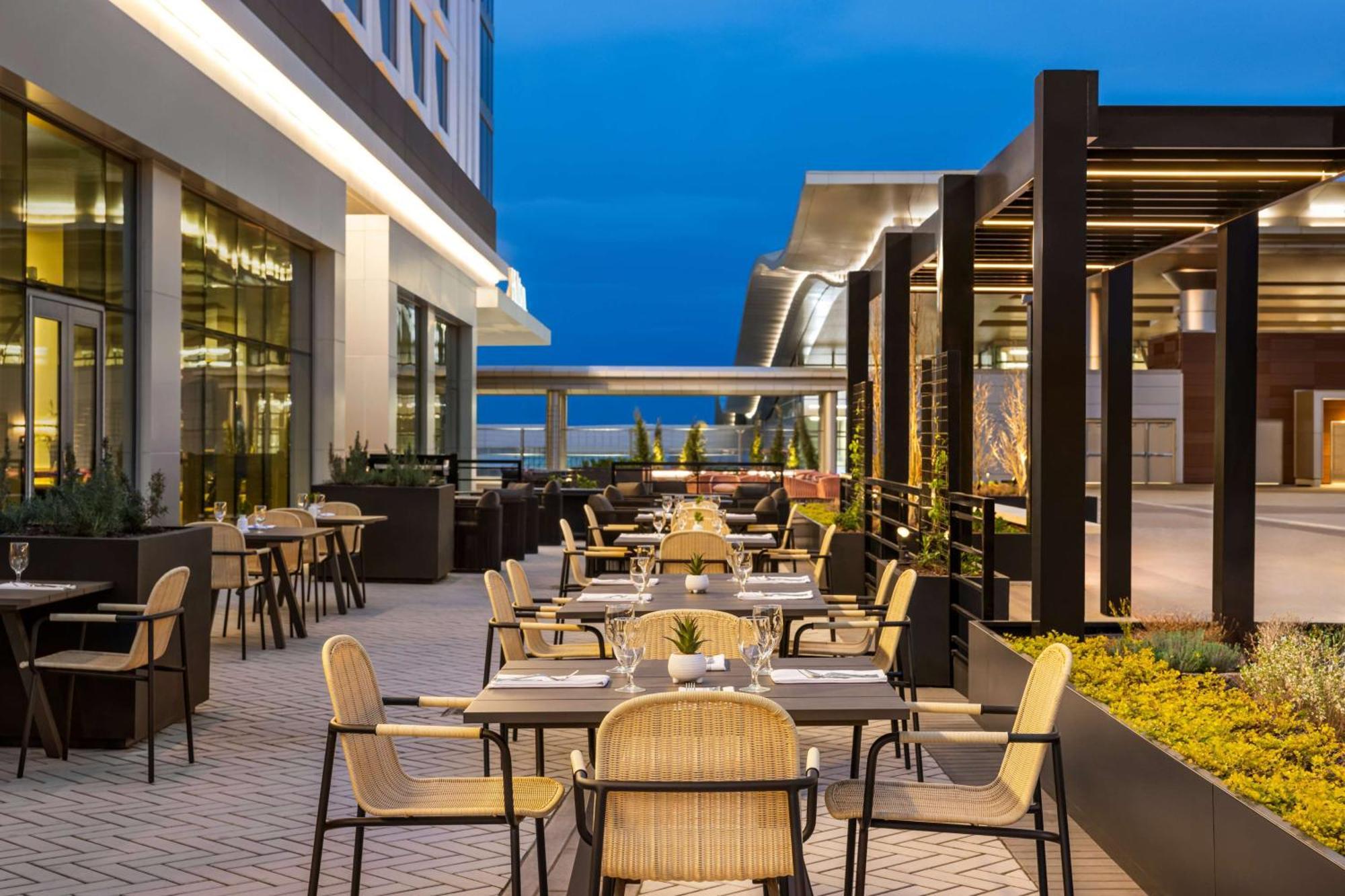 Hilton Bna Airport Terminal 4* Nashville