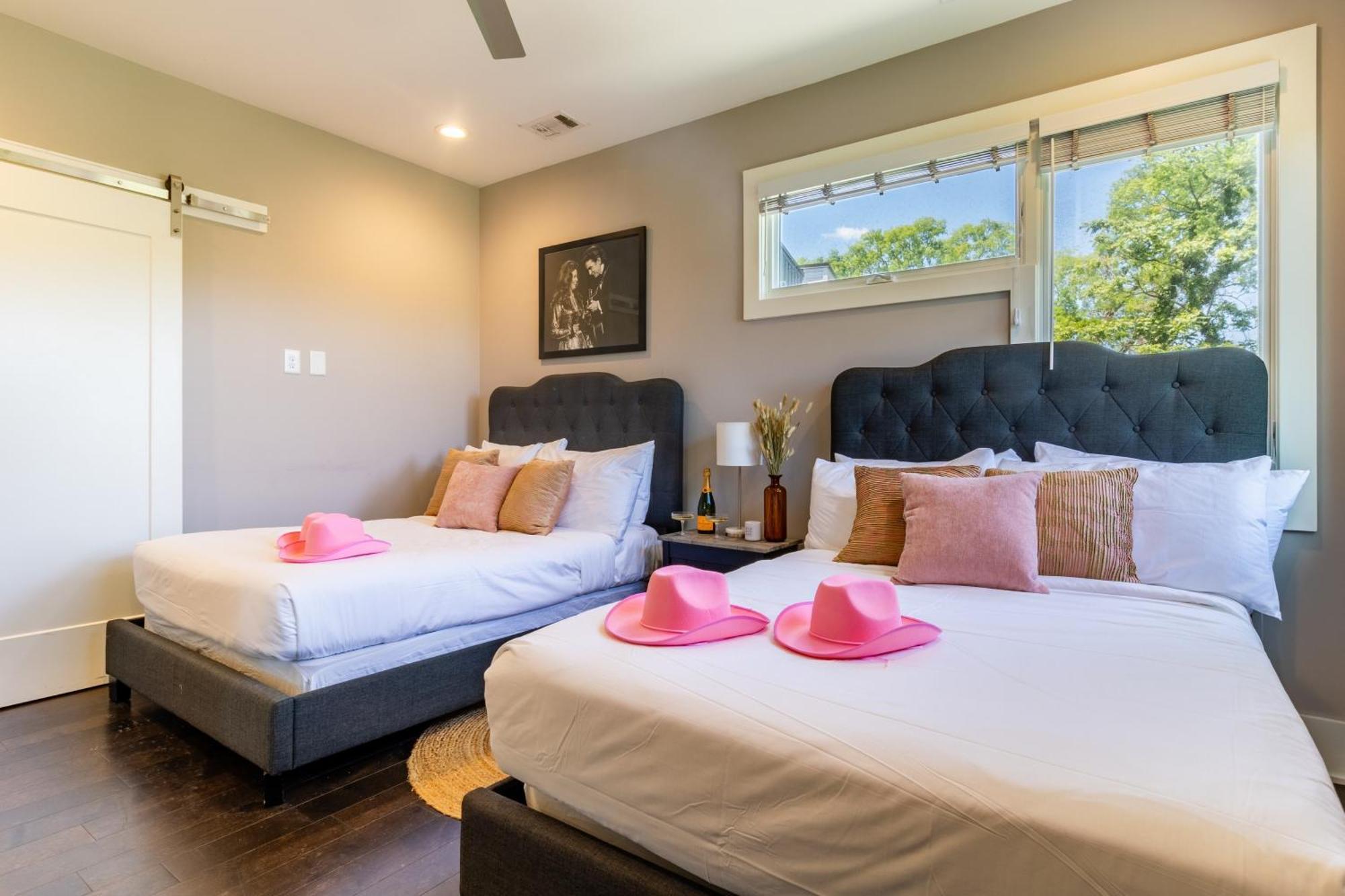 Holiday home Doralee By Avantstay Rooftop Mins From Downtown Dolly Parton Theme Nashville
