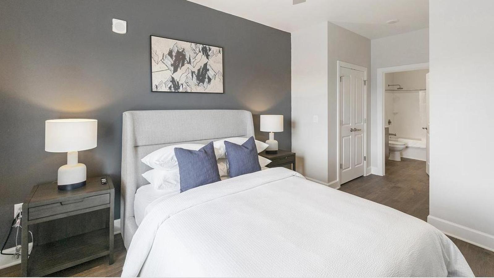 Landing Modern With Amazing Amenities Nashville