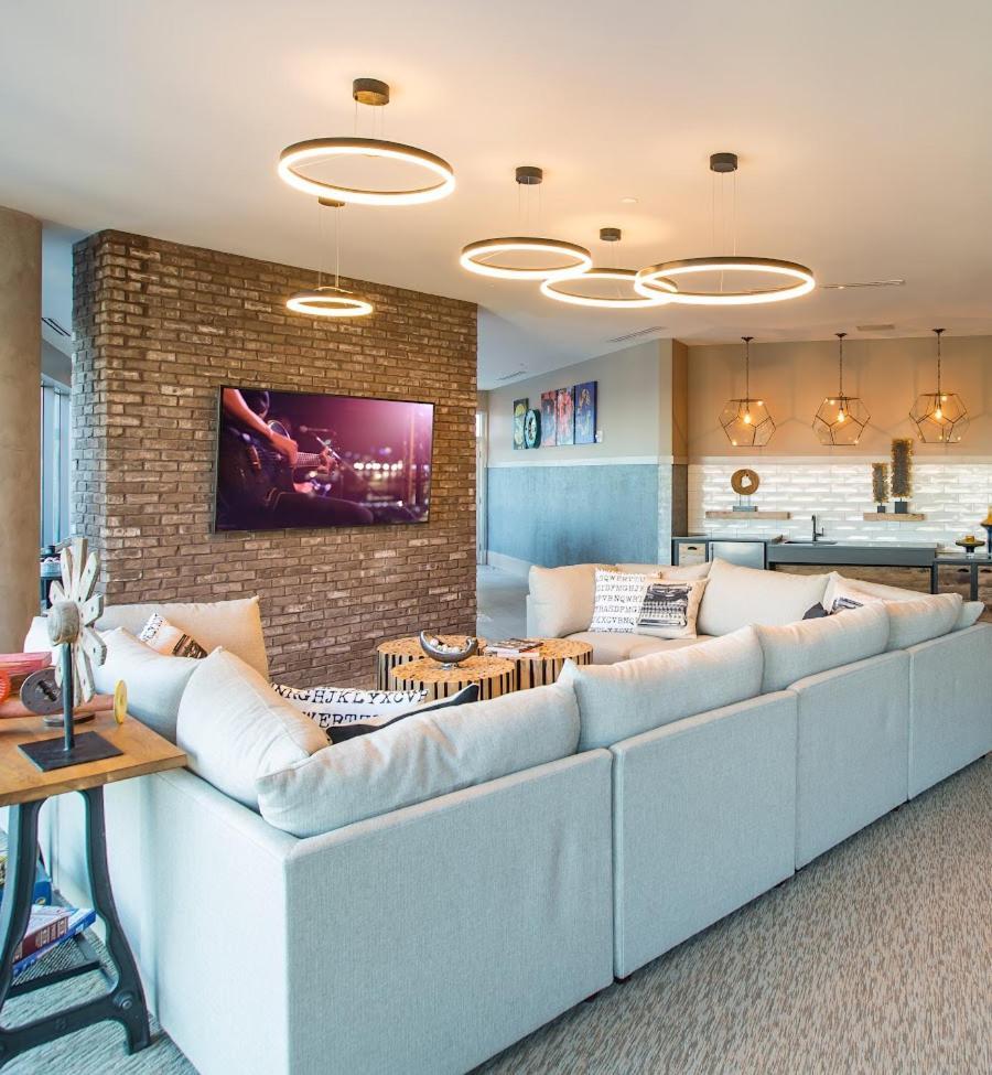 Hotel Placemakr Premier Sobro 5*