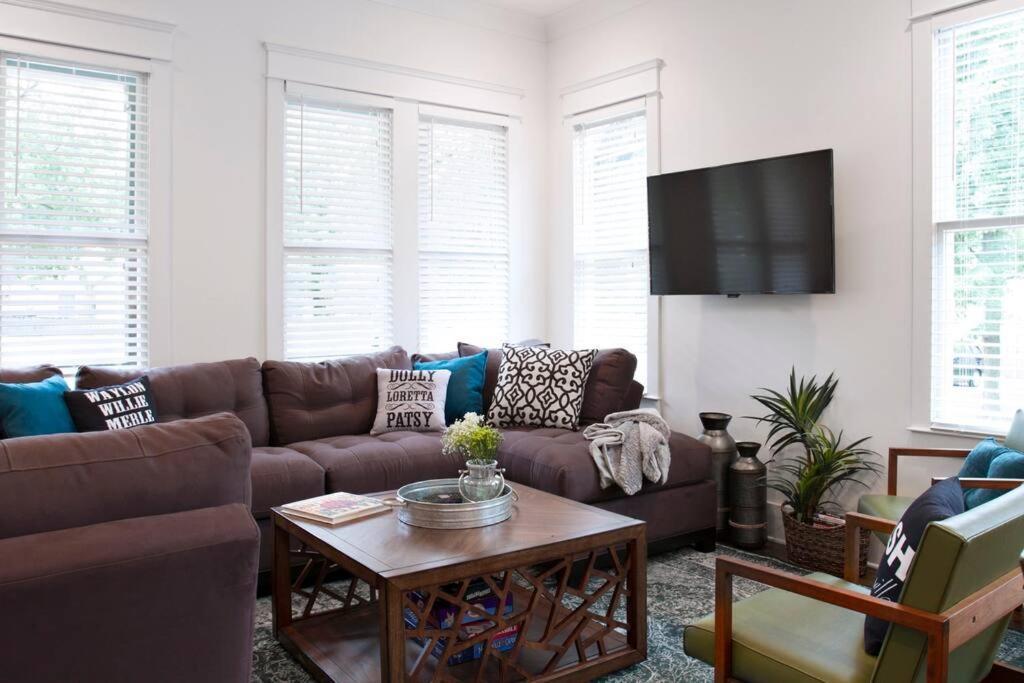 New Music Icon House In East Holiday home