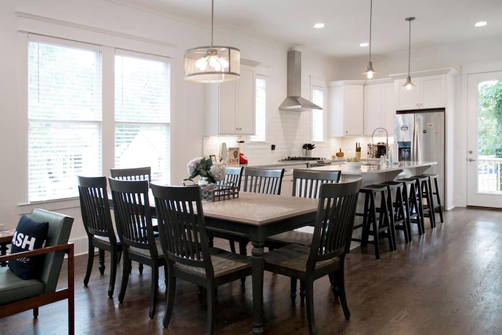 Holiday home New Music Icon House In East *