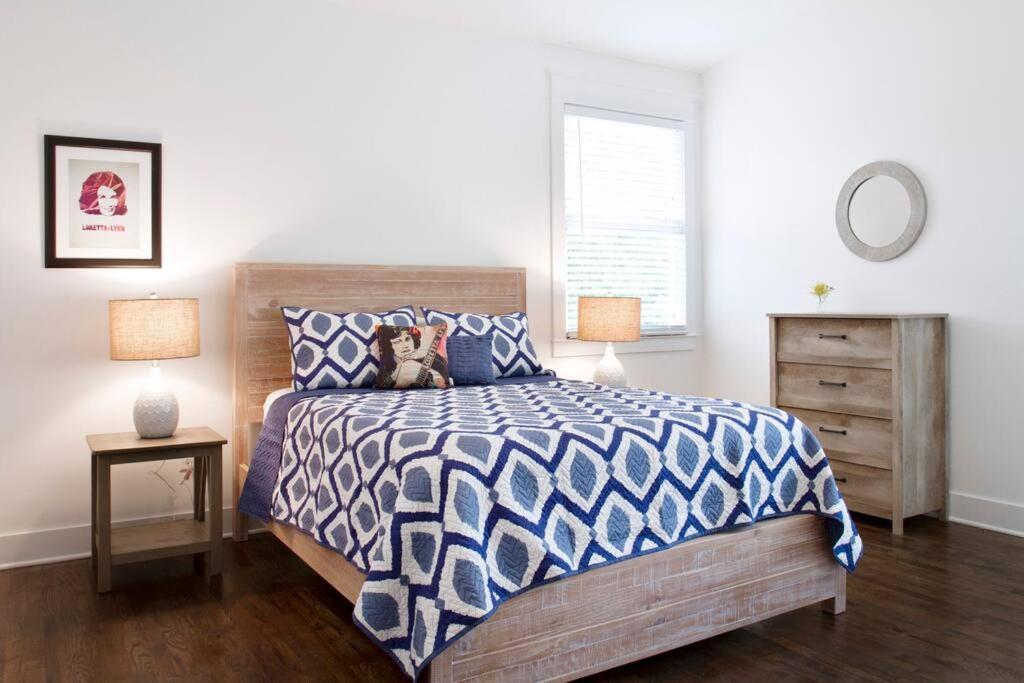 New Music Icon House In East Nashville