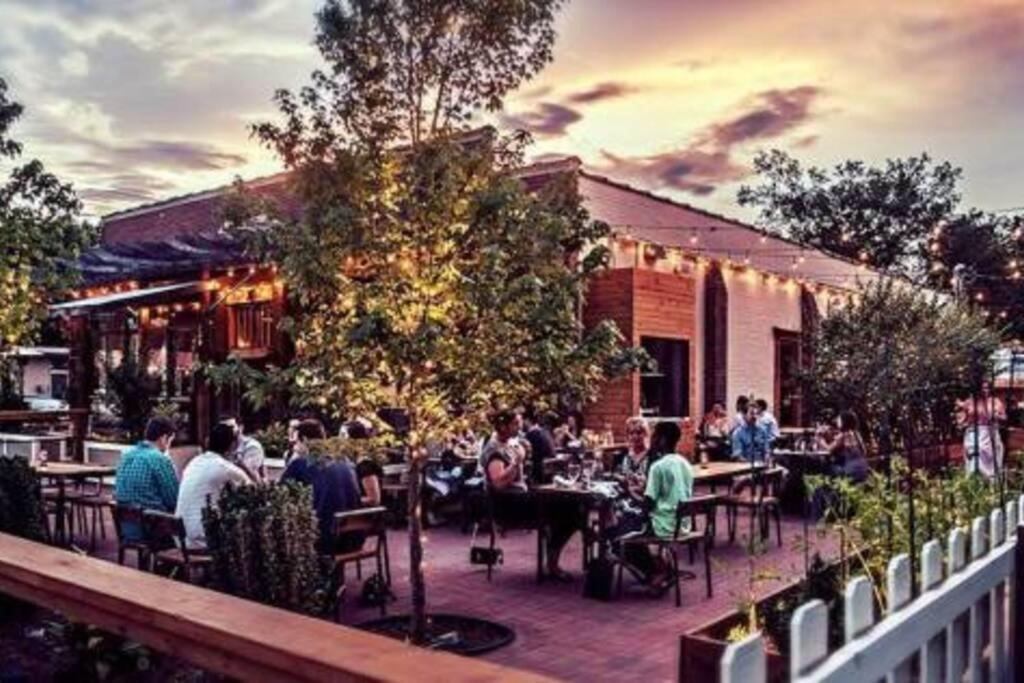 New Music Icon House In East Holiday home