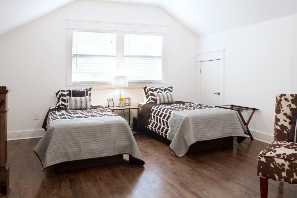 New Music Icon House In East