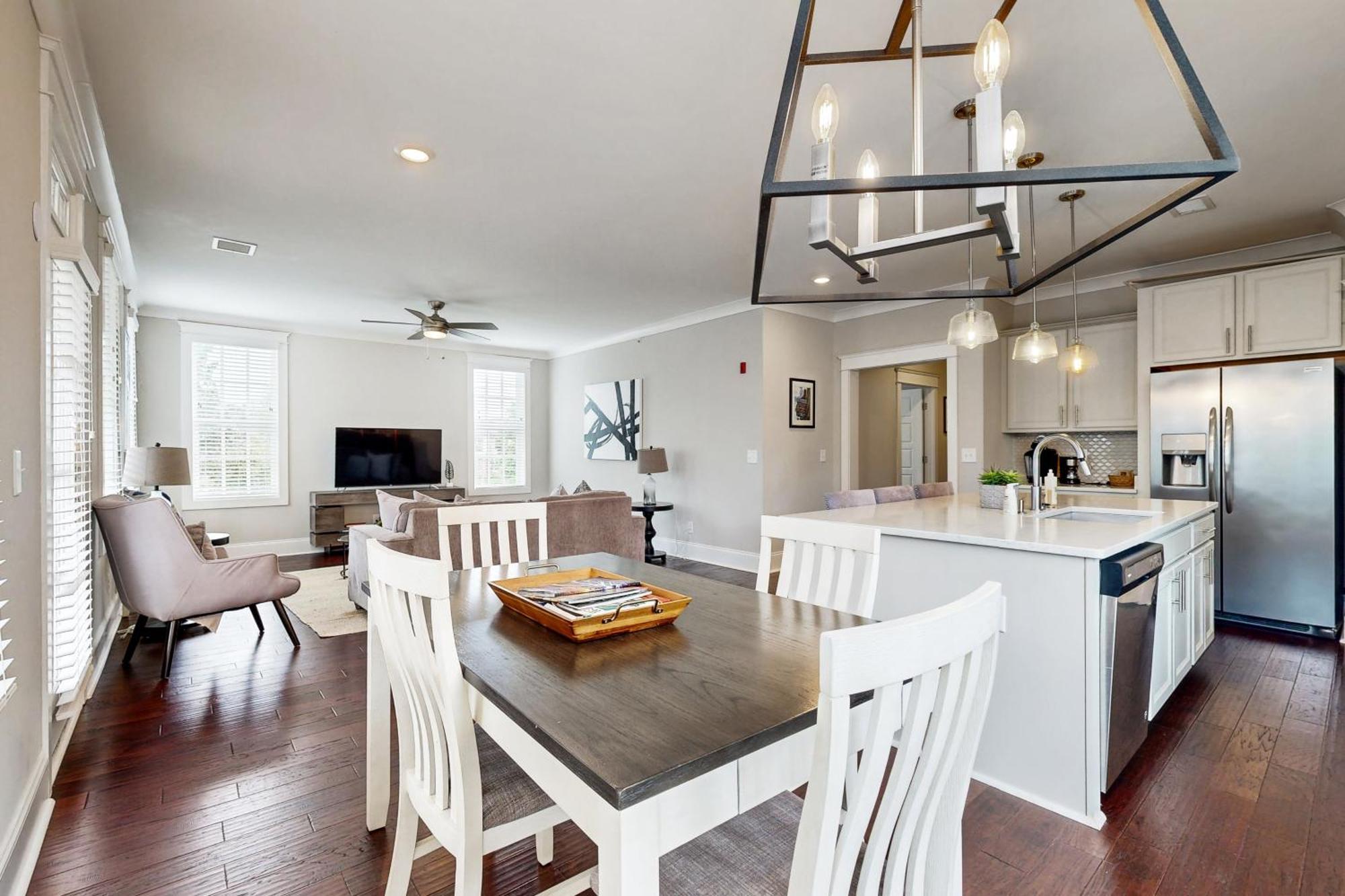 Apartment 3100 Belwood St - #301 *