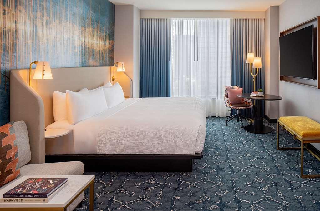 Tempo By Hilton Downtown *