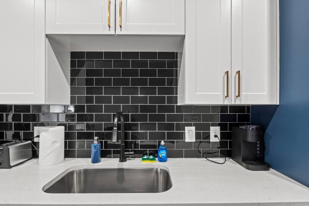 Luxury Apt, Min To Dt, Gym, Pool Nashville