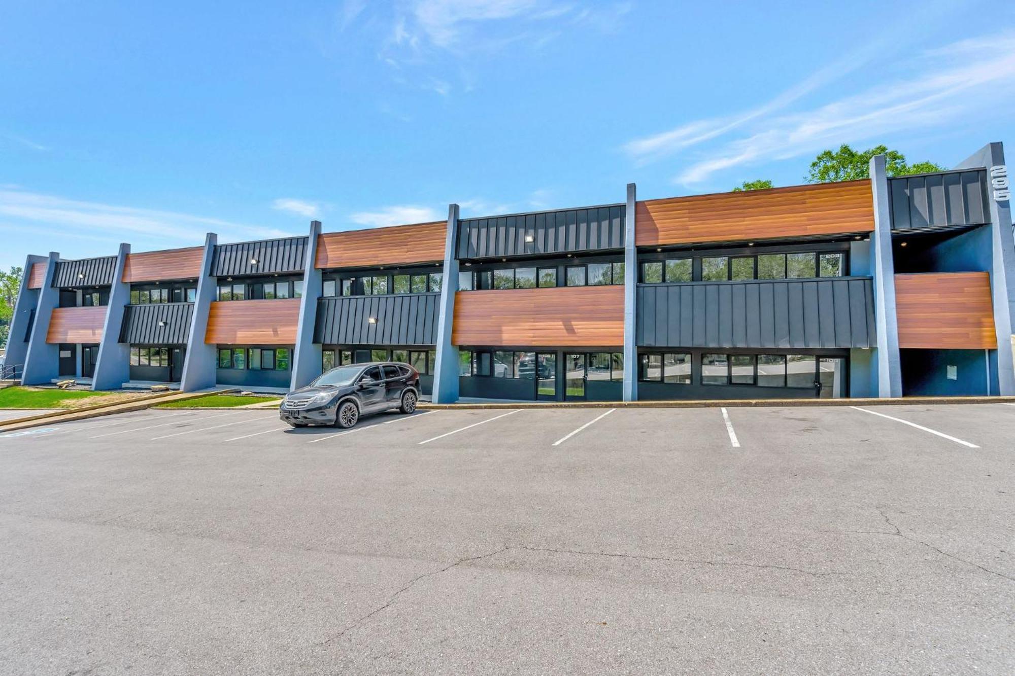 New With 2 Beds 7 Mins To Broadway