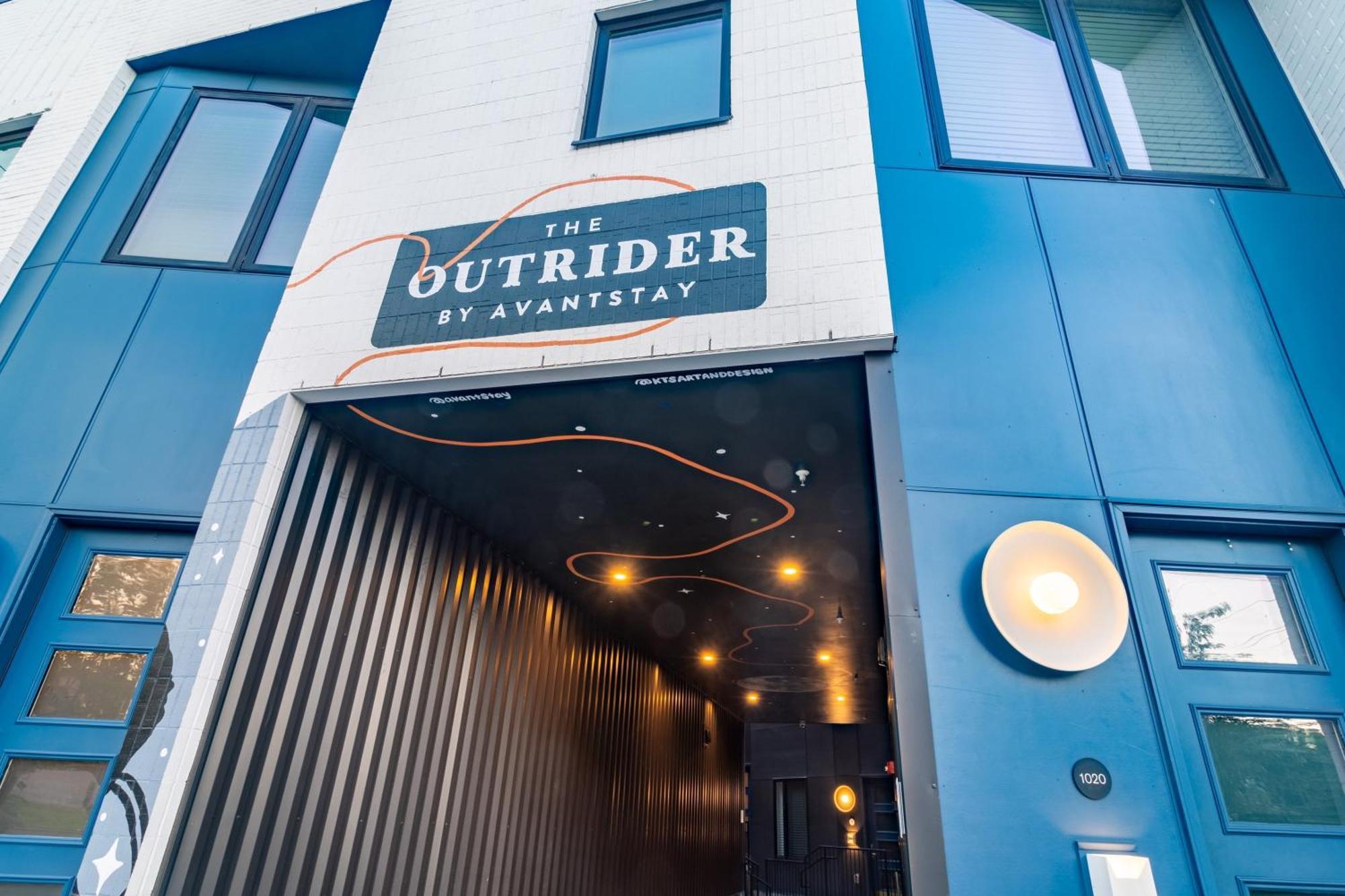 Outrider 1024 By Avantstay Private Balcony Minutes To Broadway Downtown Apartment
