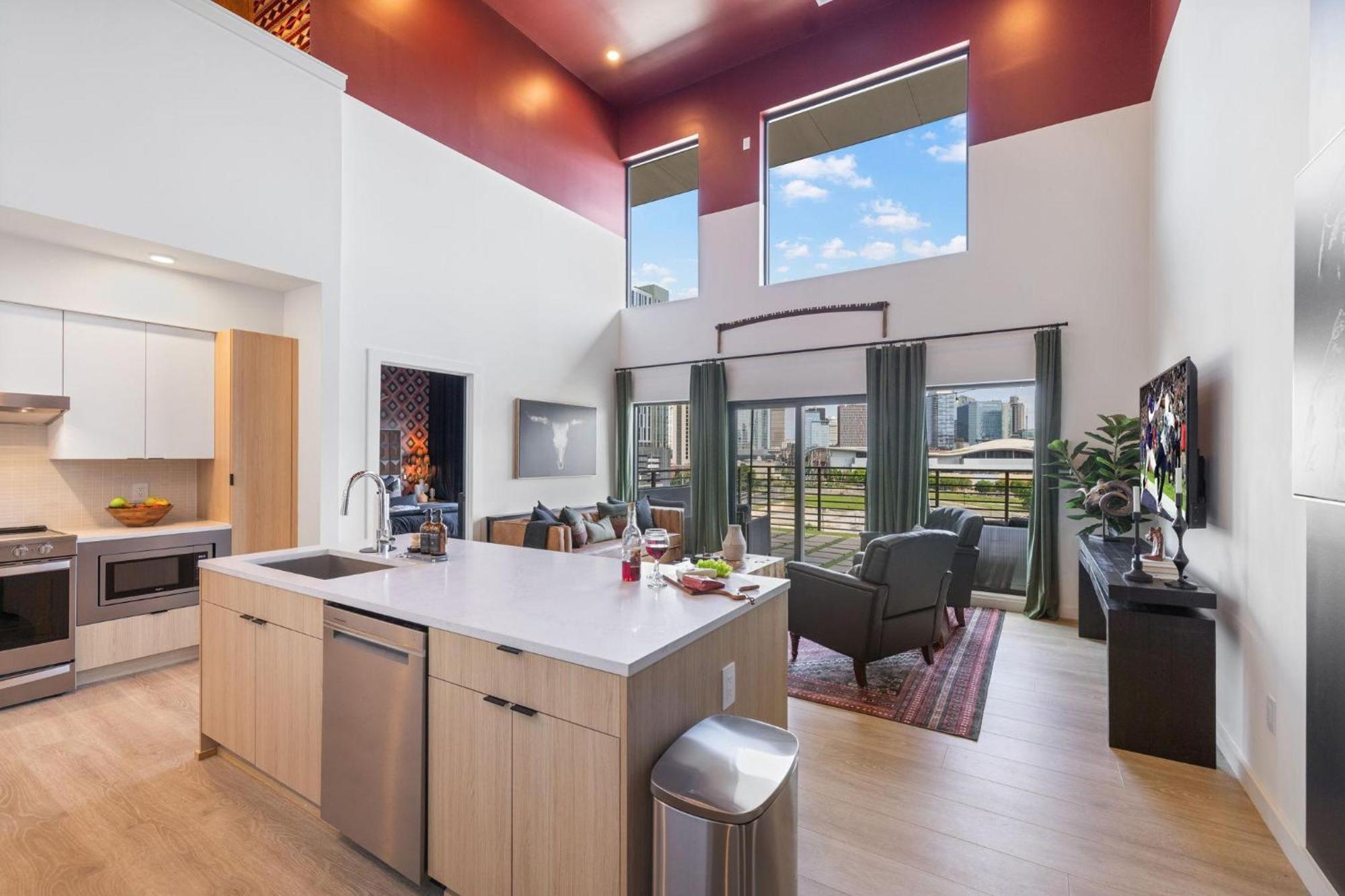 Holiday home - 635 7th Ave S Unit 608