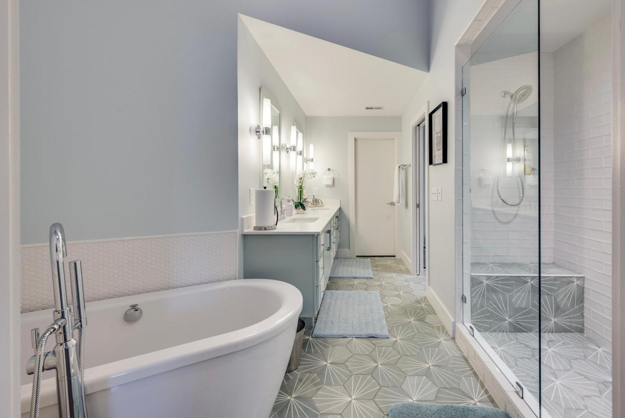 Holiday home Modern - Mins To Broadway *