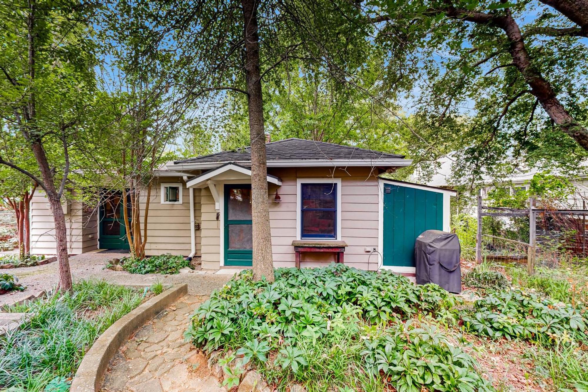Little House - *