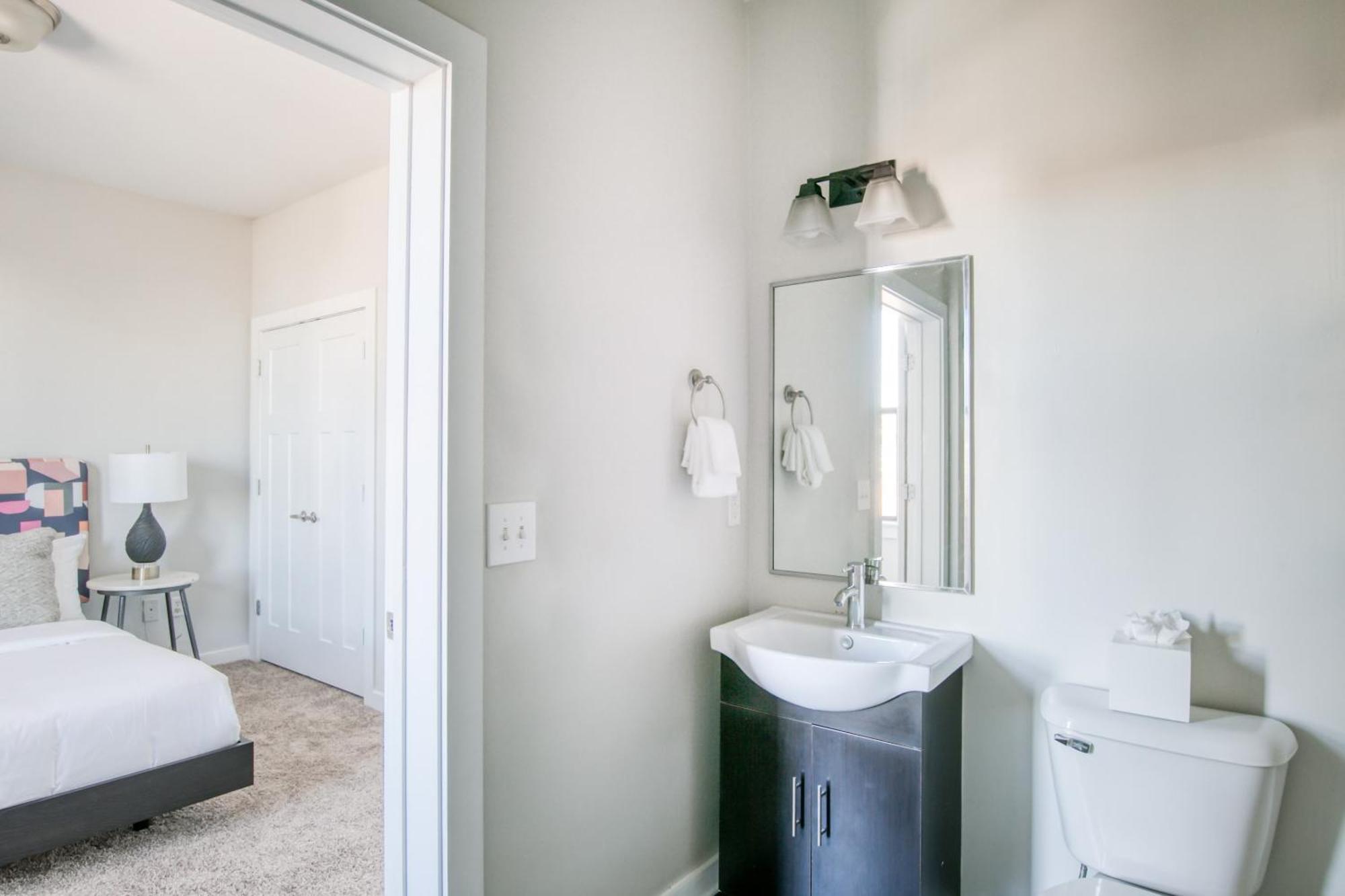 Cozysuites Music Row Modern 1br With Free Parking! 47 Apartment Nashville