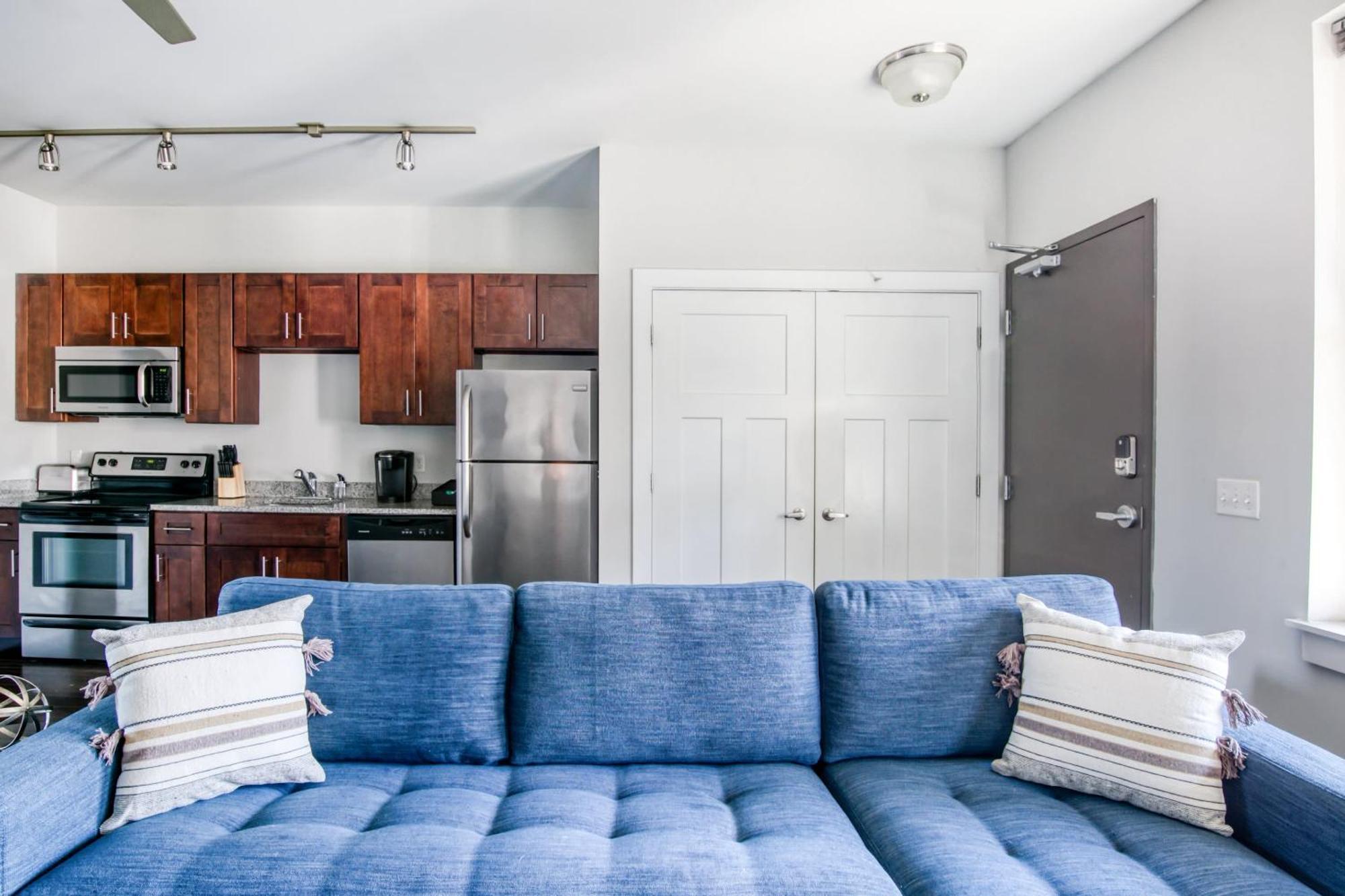 Cozysuites Music Row Modern 1br With Free Parking! 47 Apartment *
