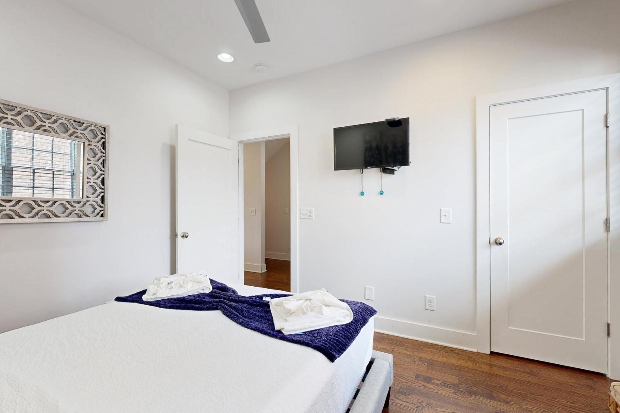 Brick Manor Unit A * Nashville