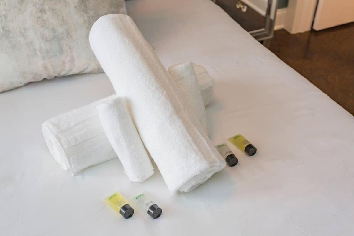 2 5 Miles To Dwntn 3 King Beds - Garage Parking * Nashville