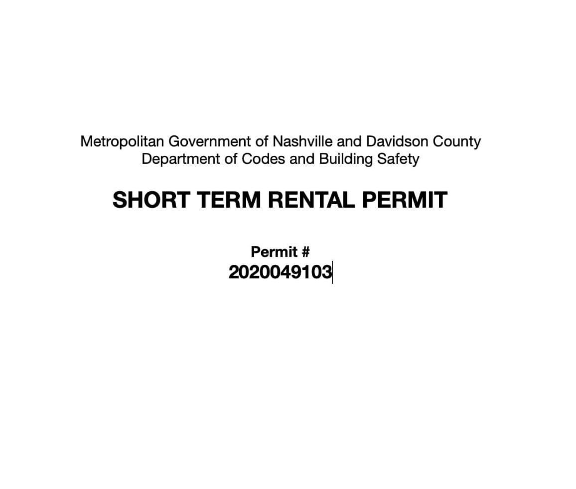 Holiday home Roof Deck Grill Views 2 Miles From Broadway *