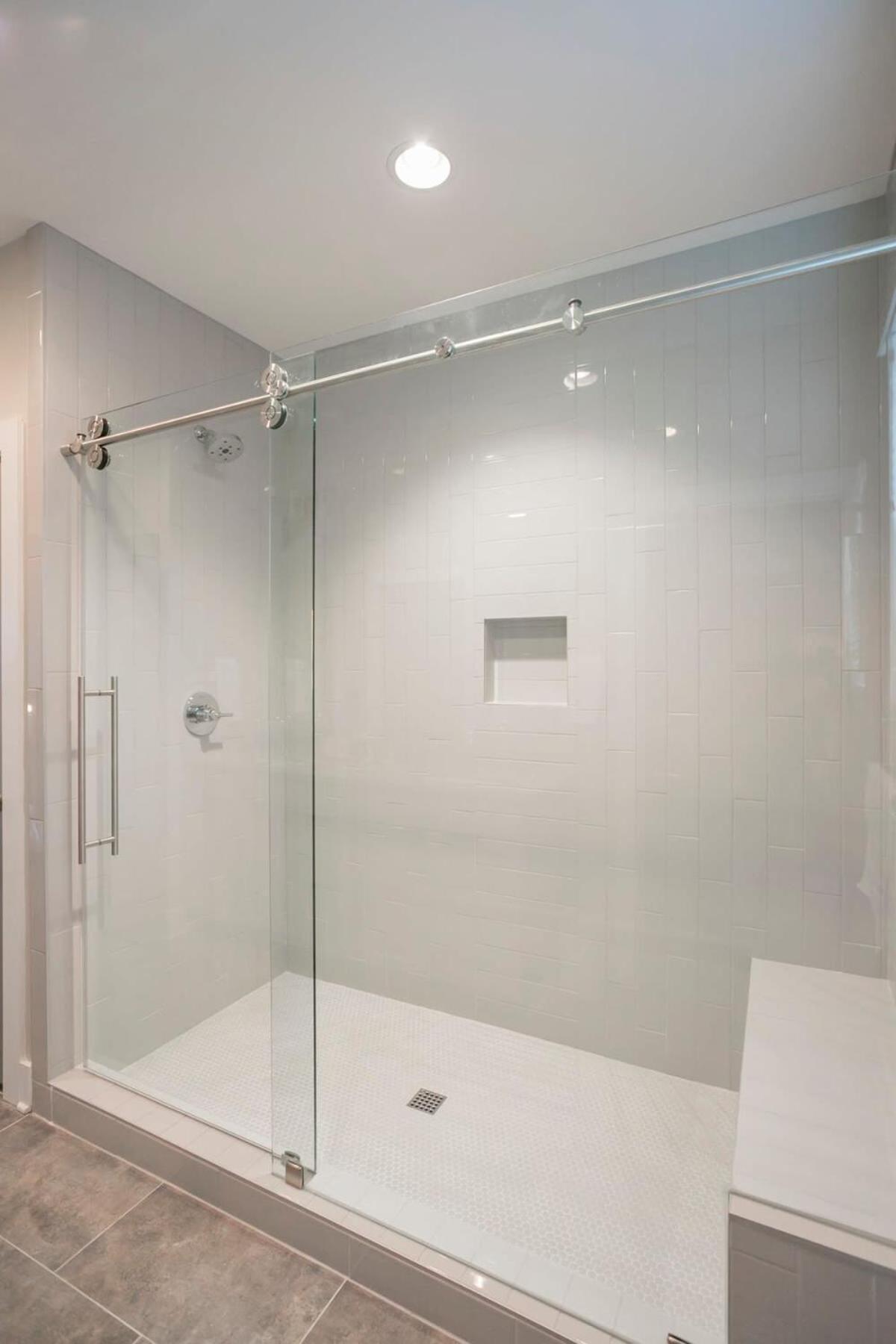 Roof Deck Grill Views 2 Miles From Broadway Nashville