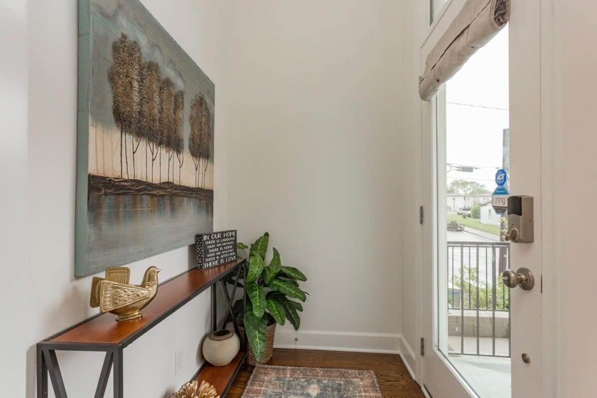 Relaxing In East Nash Walk To Shops And Cafes * Nashville